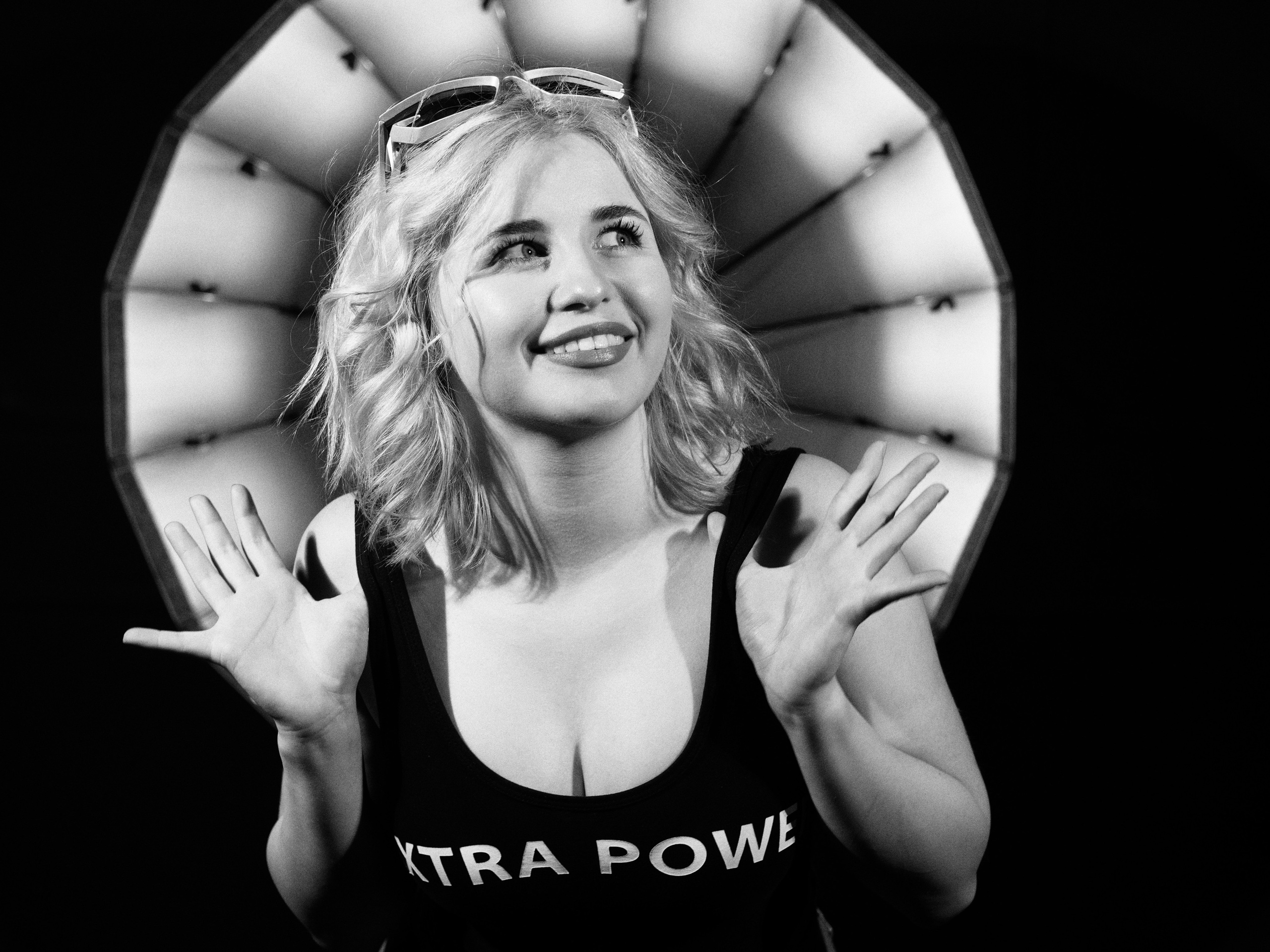 Студийная фотосессия для девушки. Яростный фотолюбитель Vervie Vitoe