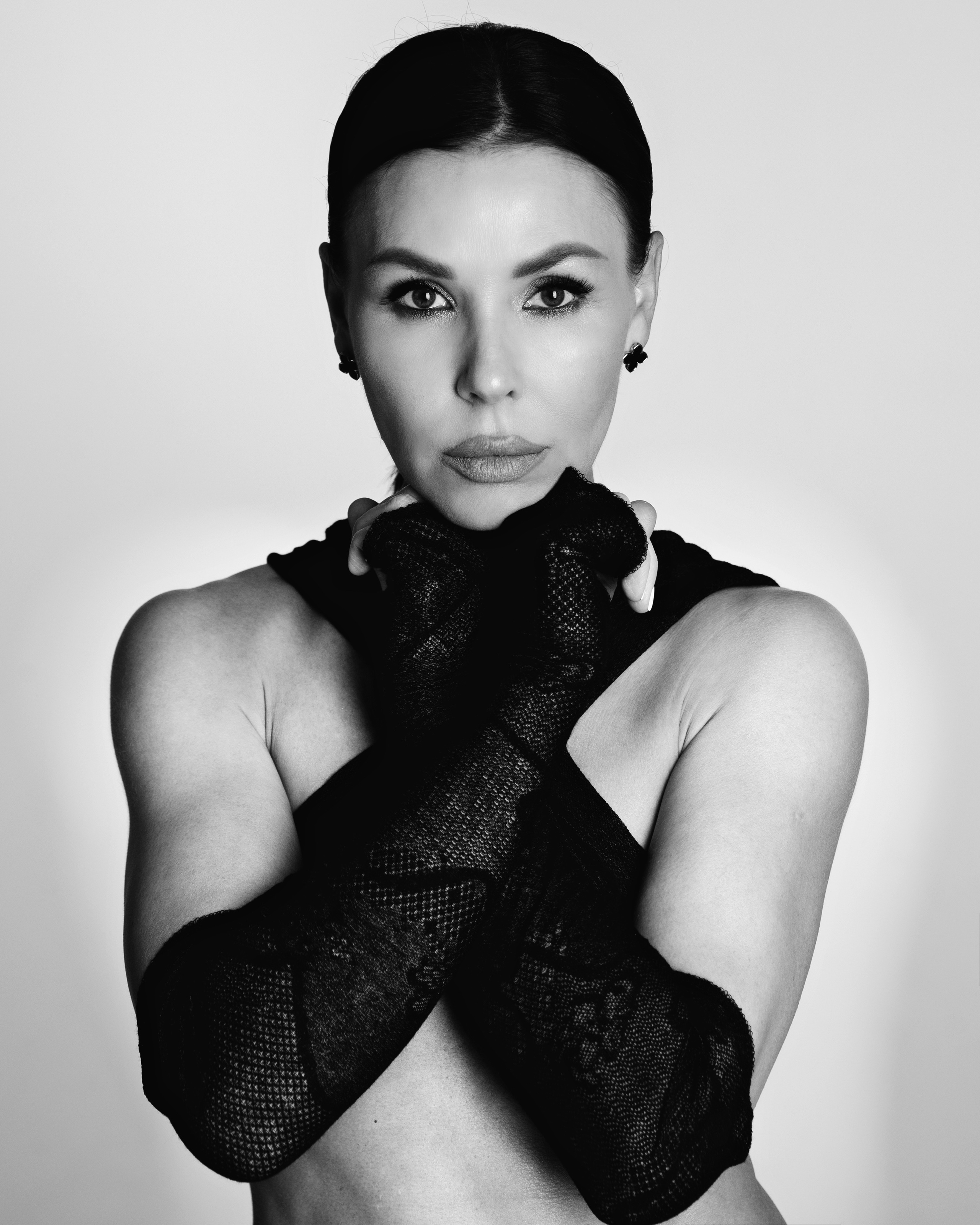 Иева. Спасибо за проявленный интерес к моему творчеству! Меня зовут Россохат