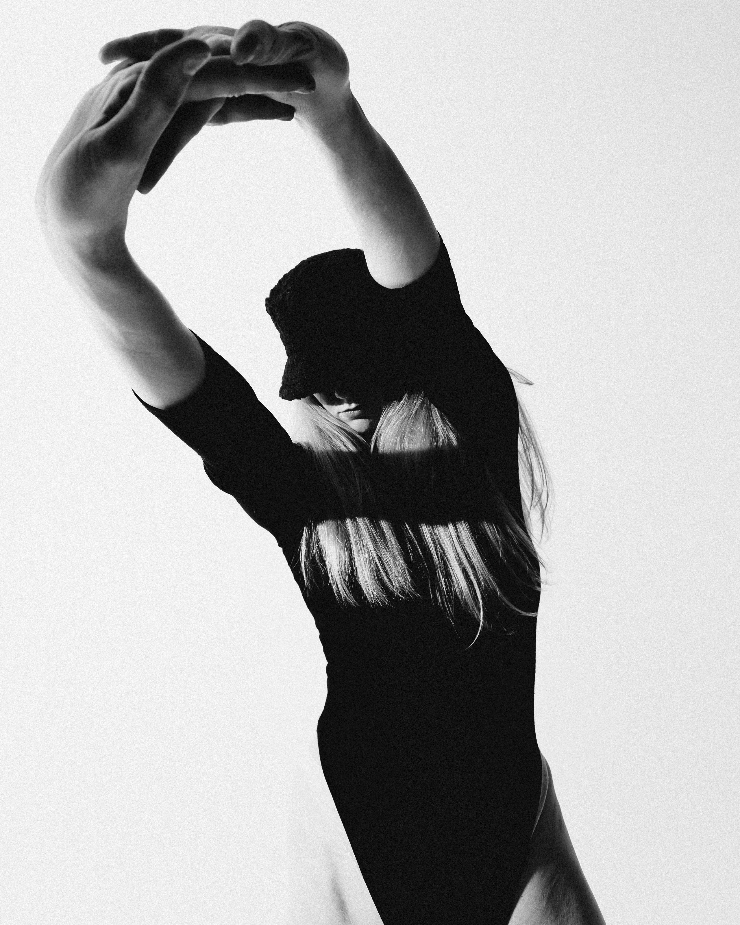 Mary of light. Спасибо за проявленный интерес к моему творчеству! Меня зовут Россохат