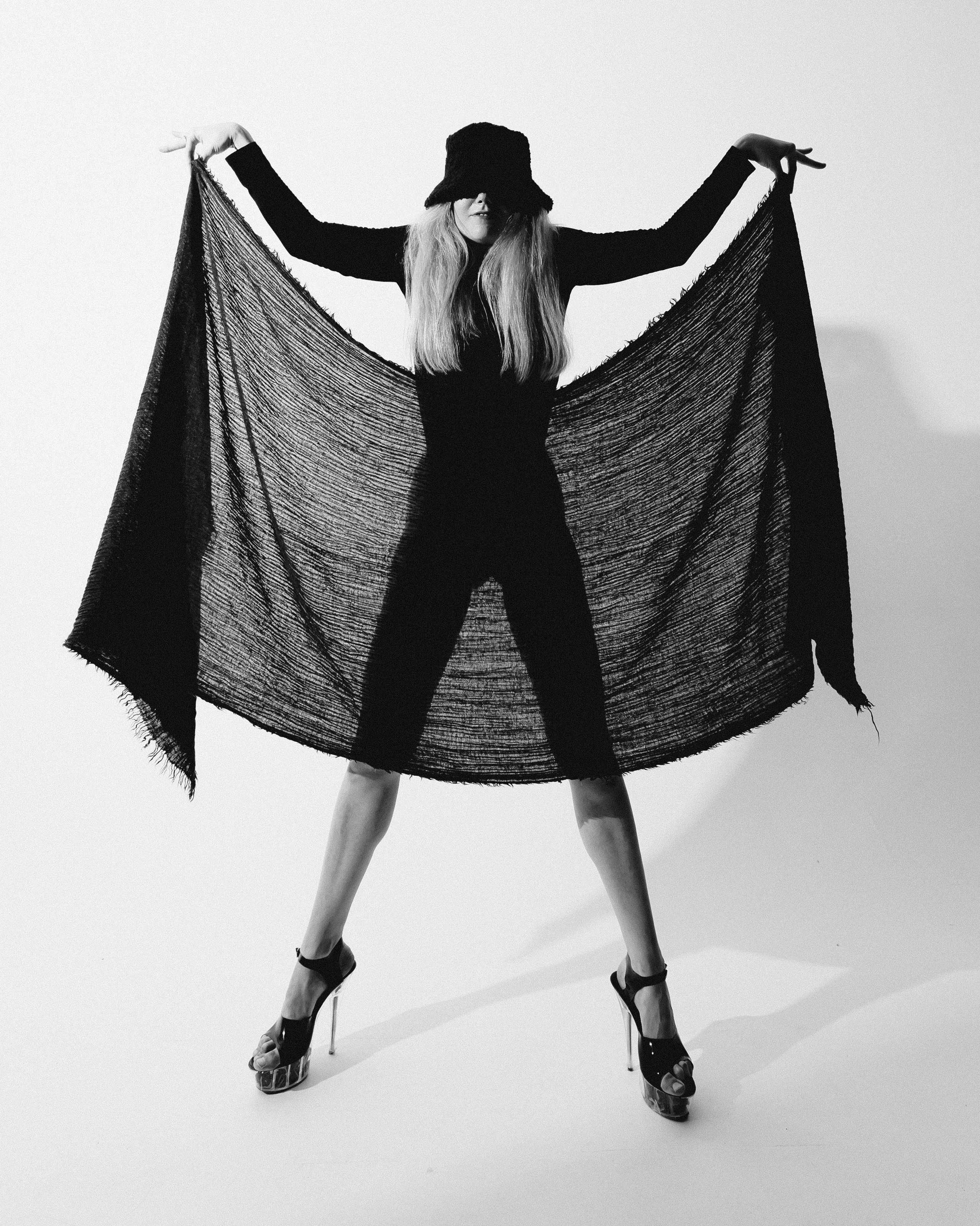 Mary of light. Спасибо за проявленный интерес к моему творчеству! Меня зовут Россохат