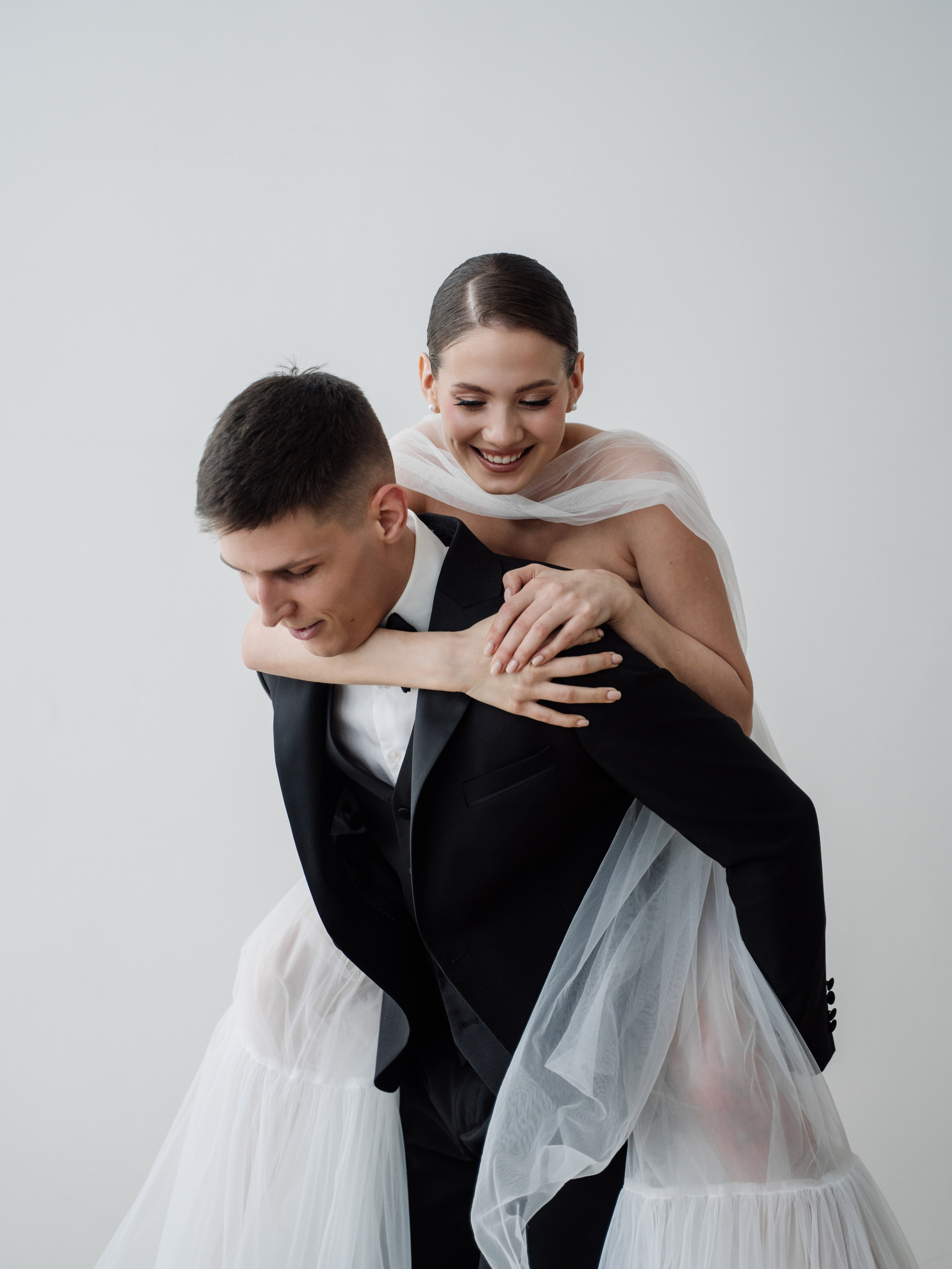 Свадебное портфолио. Дипломированный фотограф в Новосибирске. Фотографирую свадьбы, репортажи, индивидуальные фотосессии, lovestory(семейные)