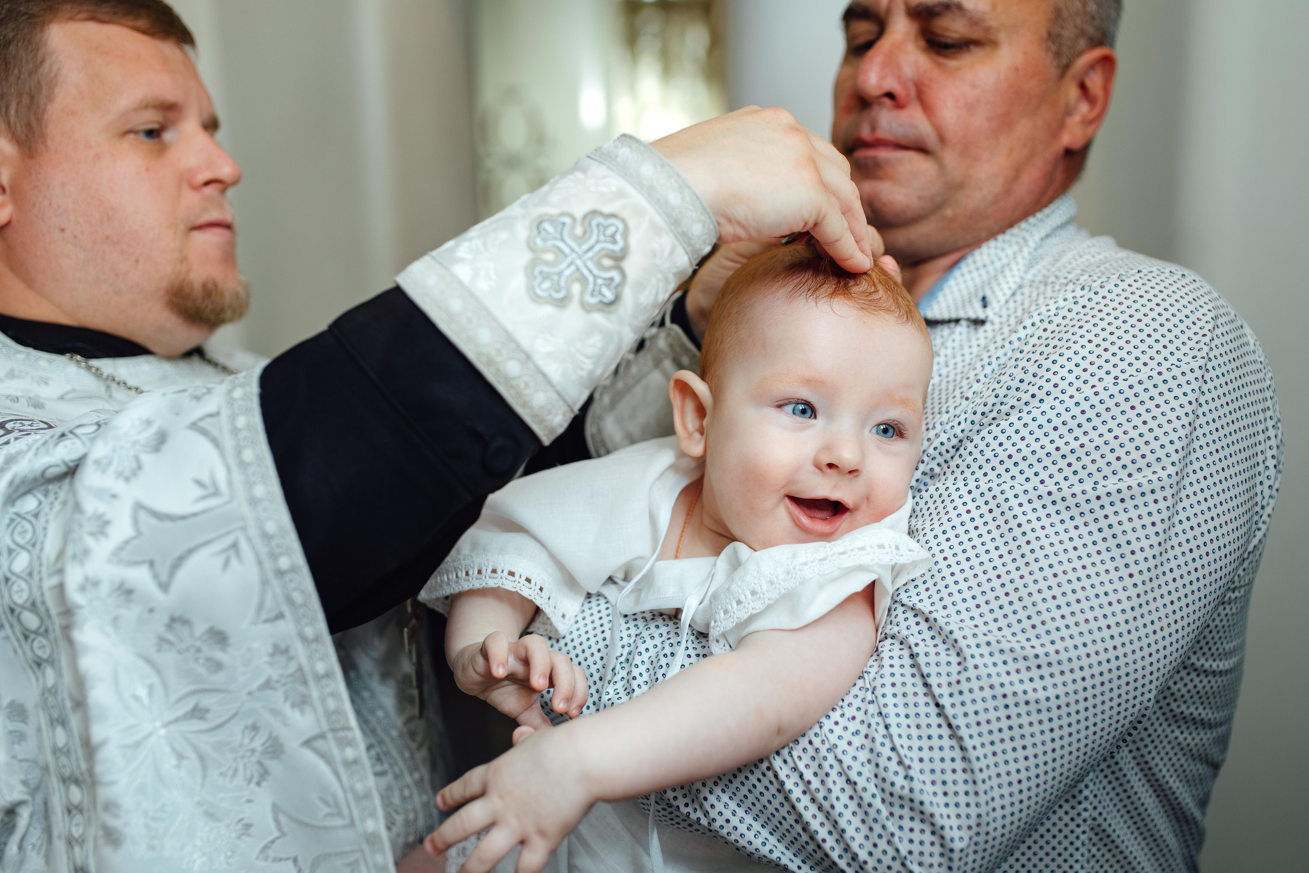 Таинство крещения Клима, храм Святой Троицы, август 2023