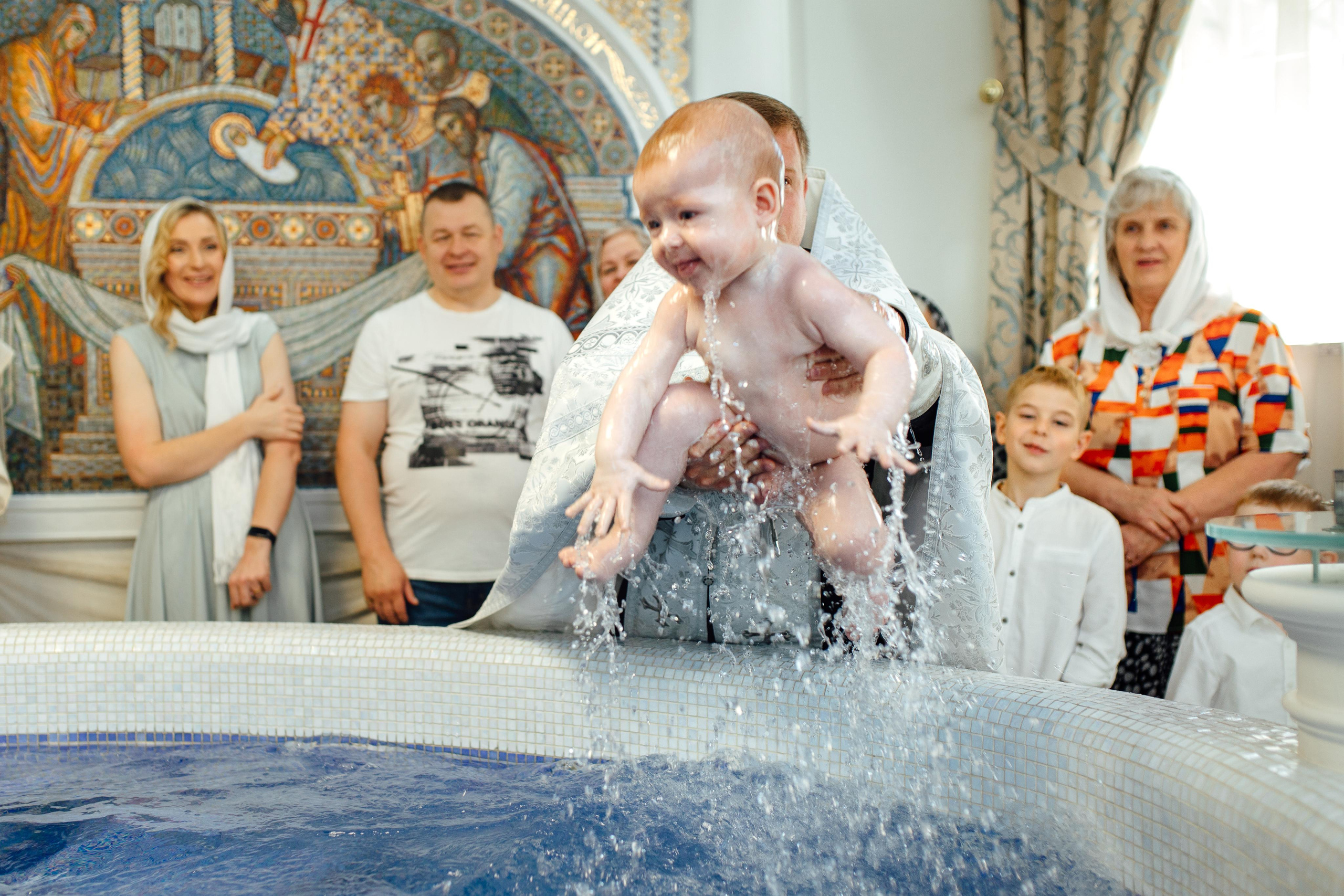 Таинство крещения Клима, храм Святой Троицы, август 2023