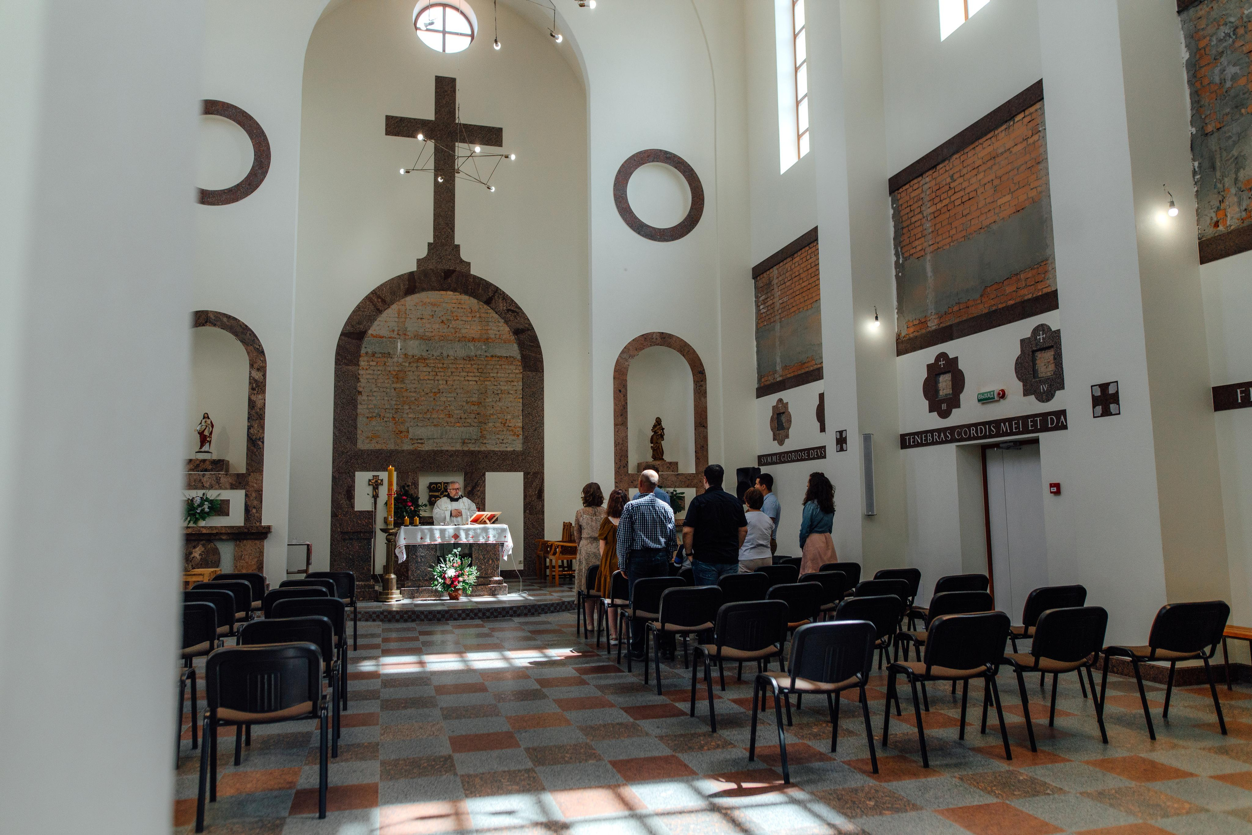 Святы Хрост Эмы, Касцёл Святога Францыска Асізскага, чэрвень 23