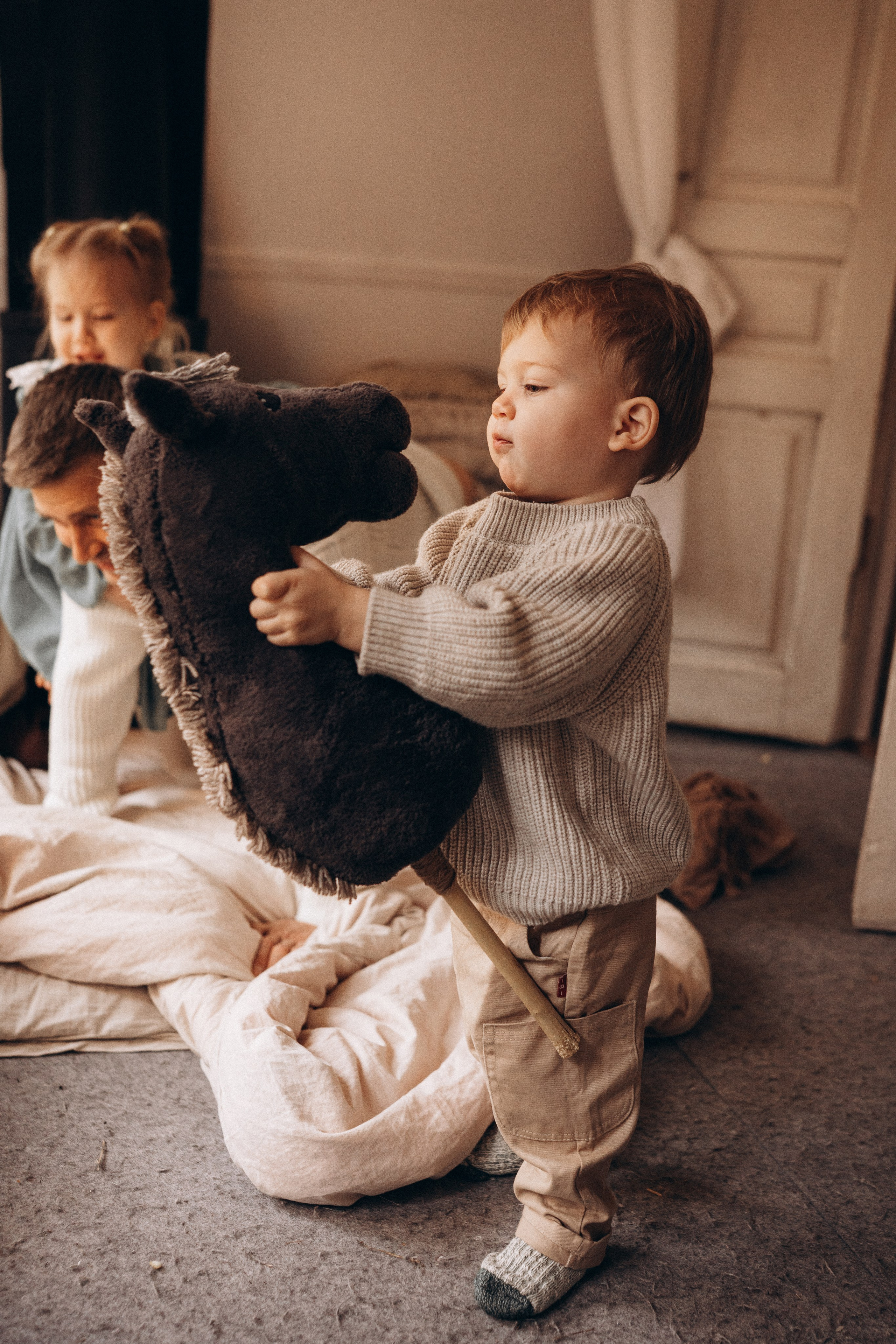 Яна и Ильсур, загородная Фотостудия. Фотограф Новорожденных в Москве. Семейные истории в стиле LIFE