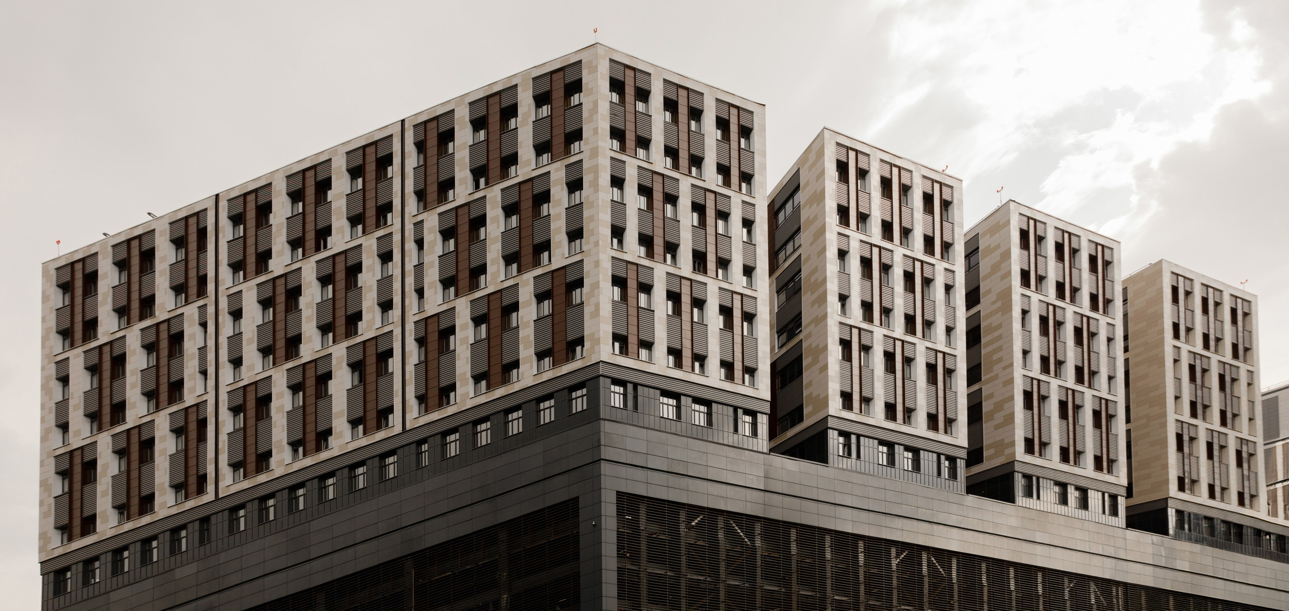 ЖИЛОЙ КВАРТАЛ — АВТОЗАВОДСКАЯ. АЛТ Портфолио