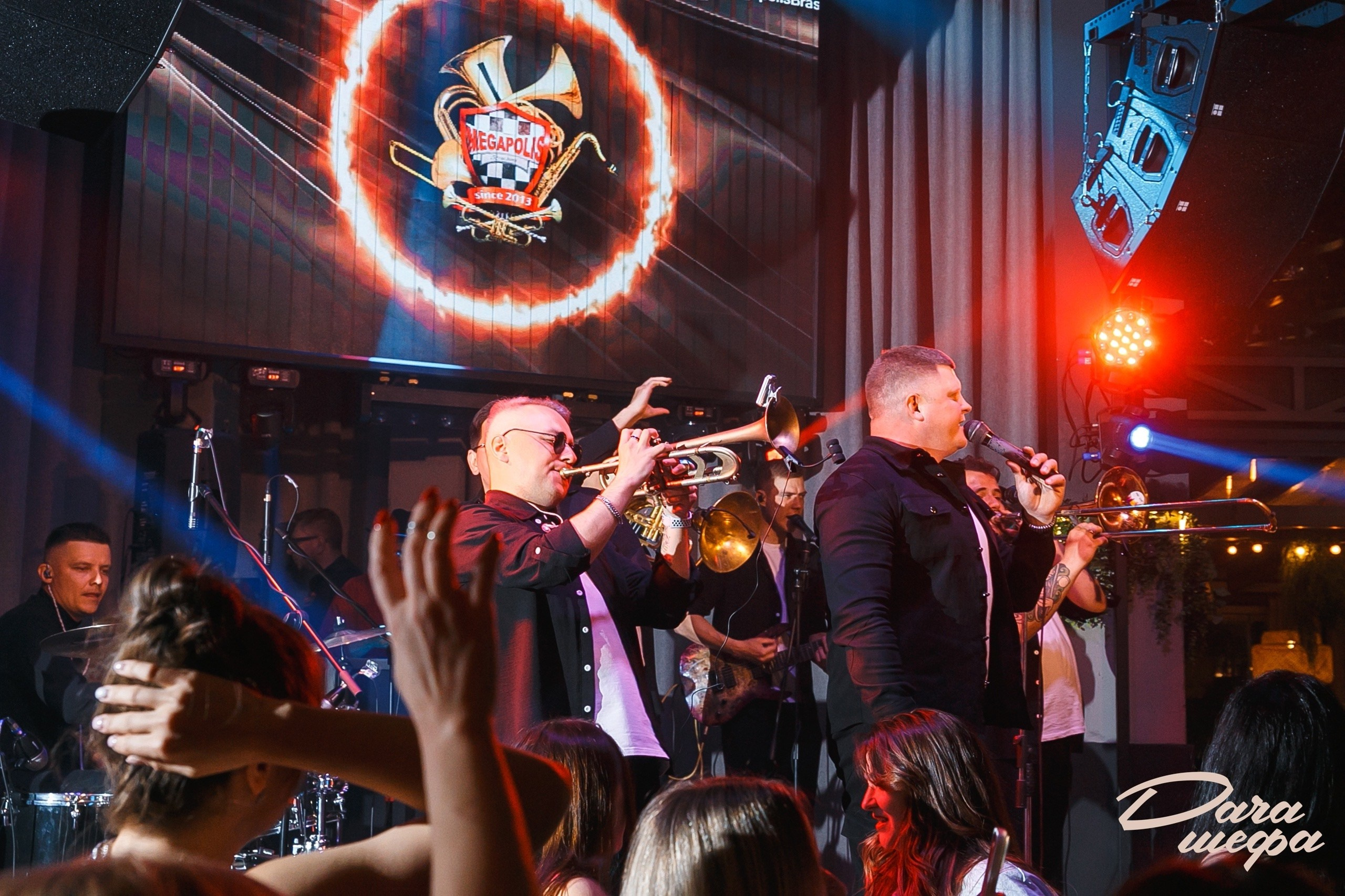 Мегаполис брасс бенд и диджей Роман Косарев в Даче Шефа. Событийный фотограф Максим Бескоровайновнов