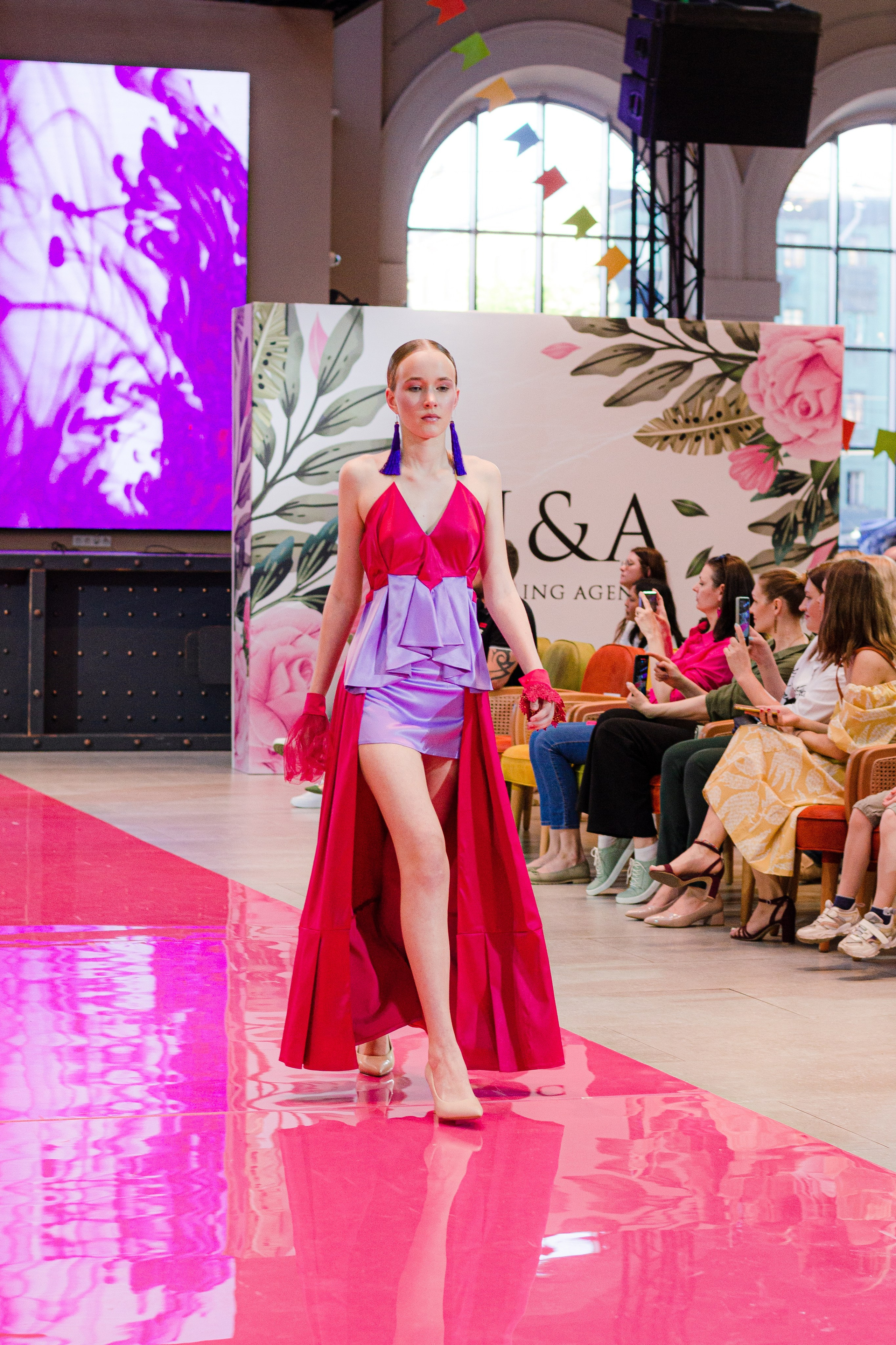 Показы мод. Портретный и репортажный фотограф в Санкт-Петербурге Варвара Жукова