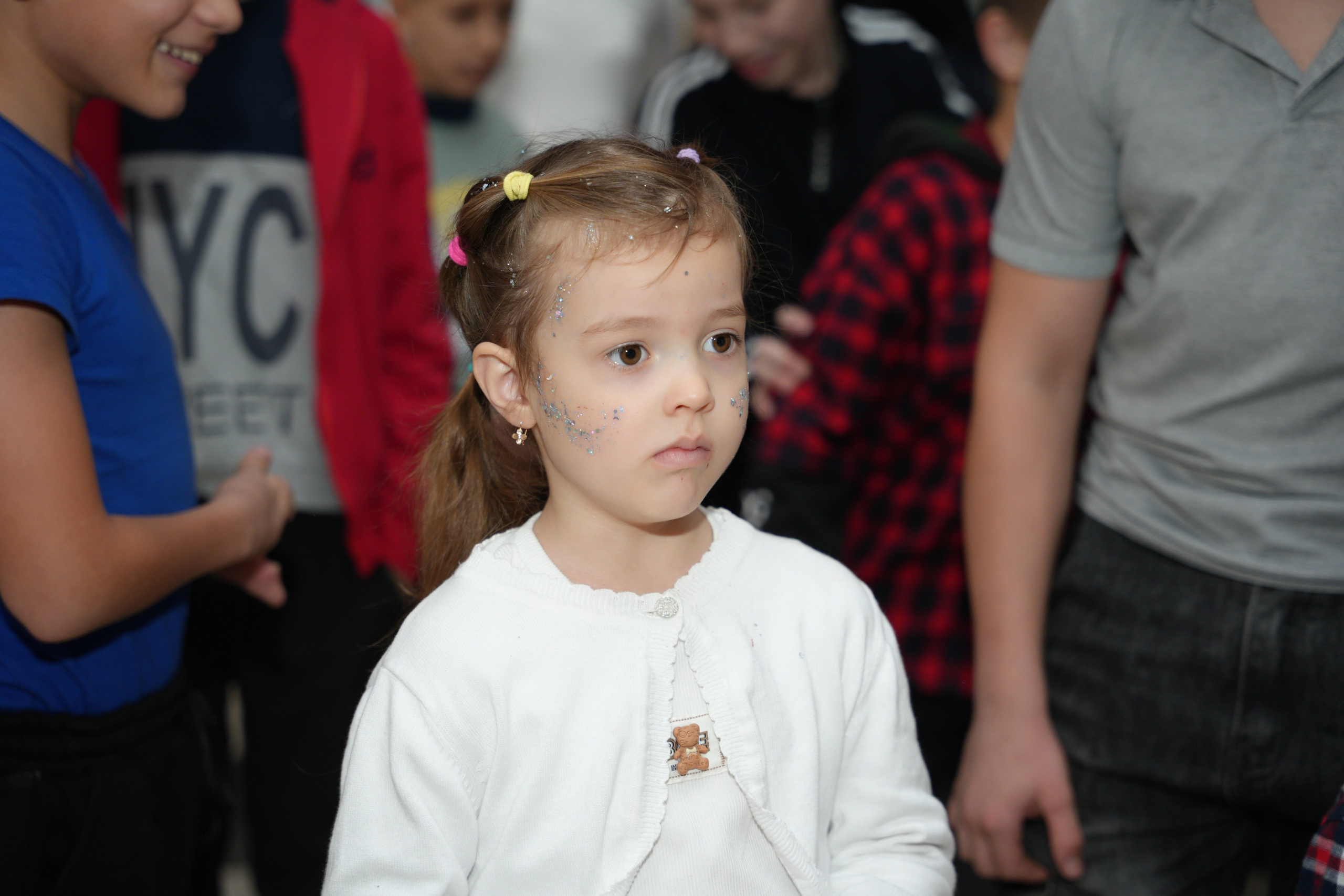 Социально —благотворительная акция «Ты в этом мире не один», посвященная Международному дню инвалидов. ВЫПУСКНЫЕ АЛЬБОМЫ, Школьный фотограф, семейный и свадебный в Саратове и области Ольга Плаксина