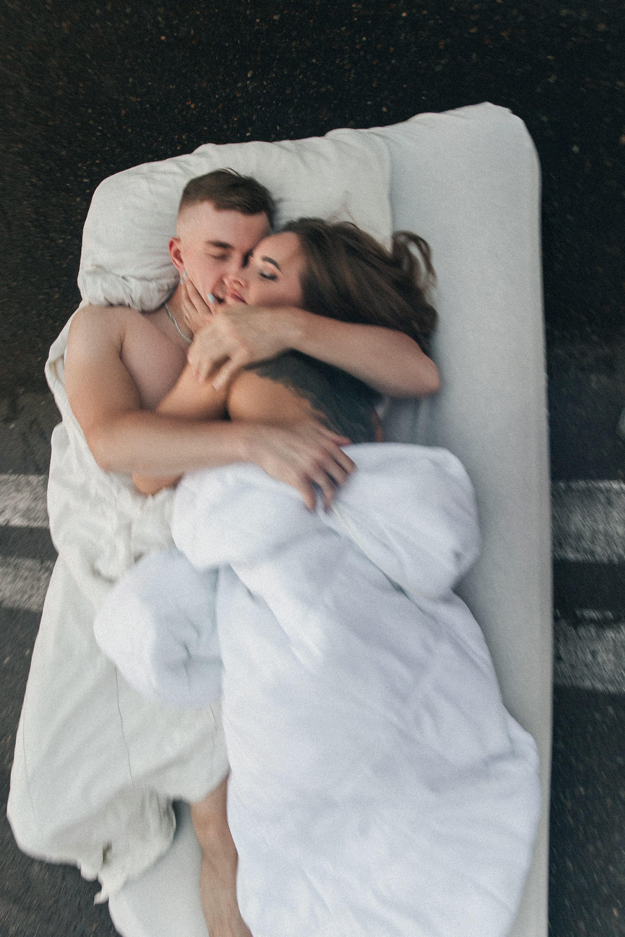 «ПРОСНИСЬ, ЭТО ЛЮБОВЬ». Maria Startseva Photo