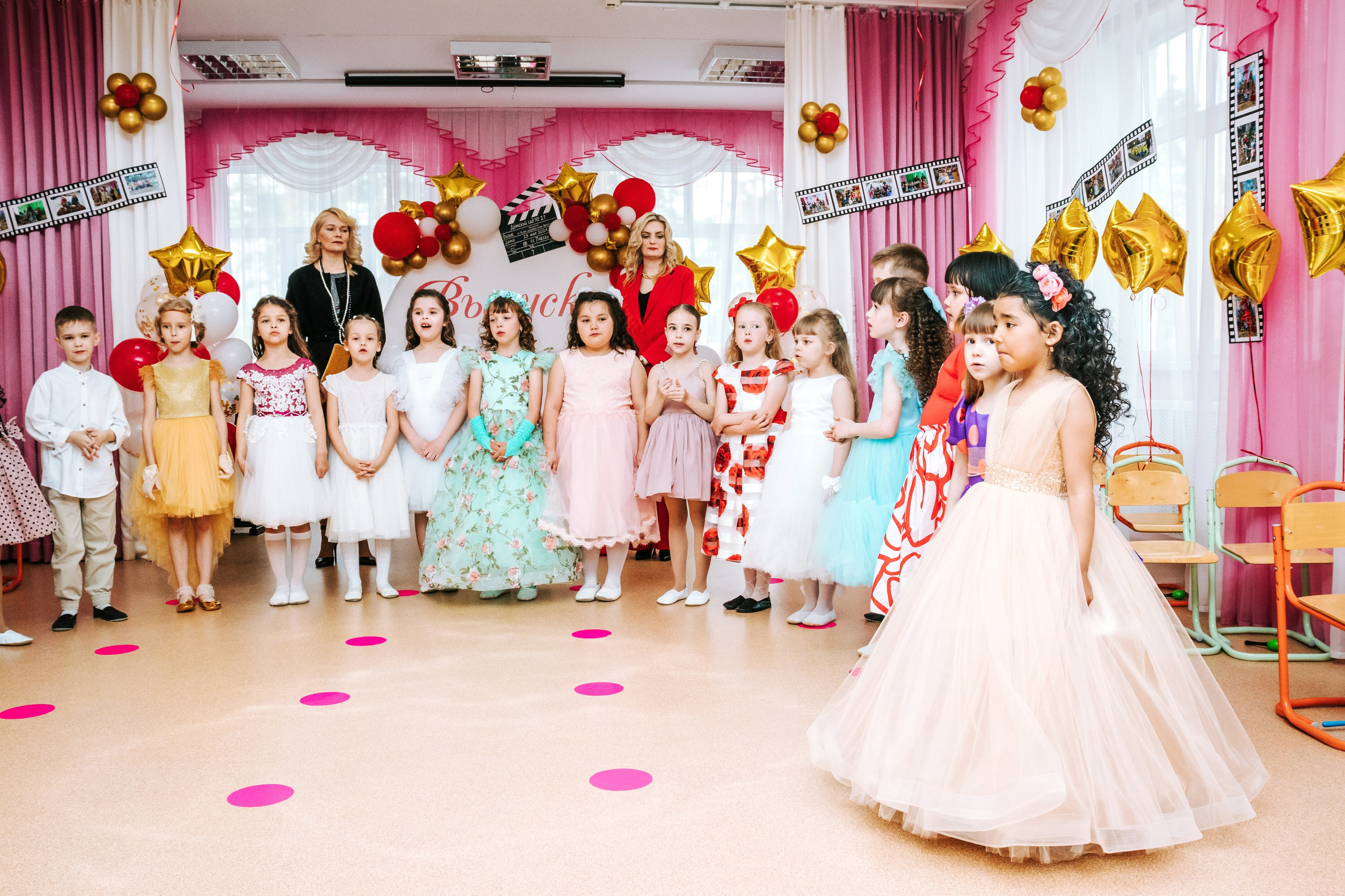 Фотограф на выпускной Детского сада Томск. Фотограф в Томске Дарья Пучкина