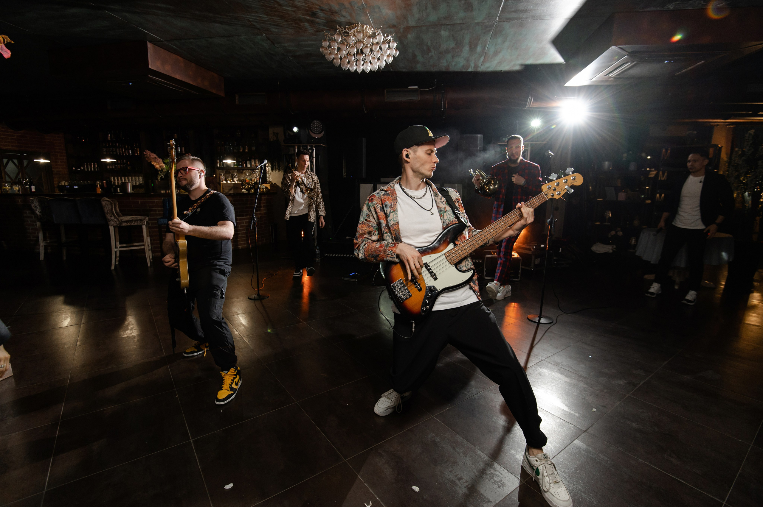 Свадебная фотосессия в отеле Hayat Regency Rostov. Свадебный фотограф в Ростове Максимов Максим