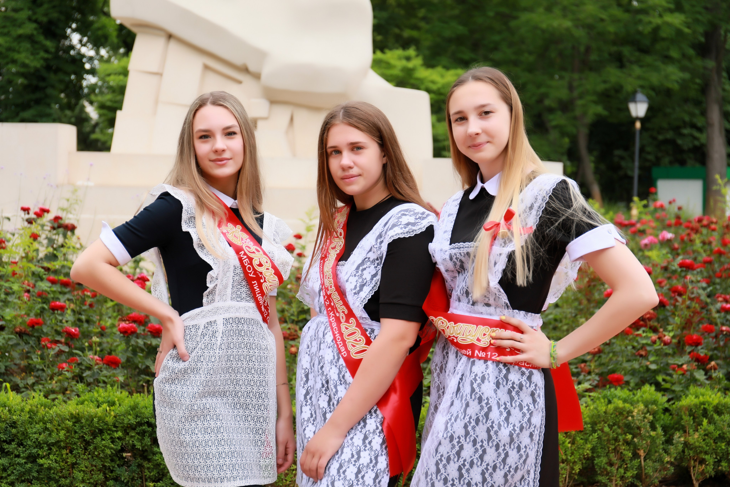 Вручение аттестатов (12 лицей). Детский семейный фотограф Краснодар