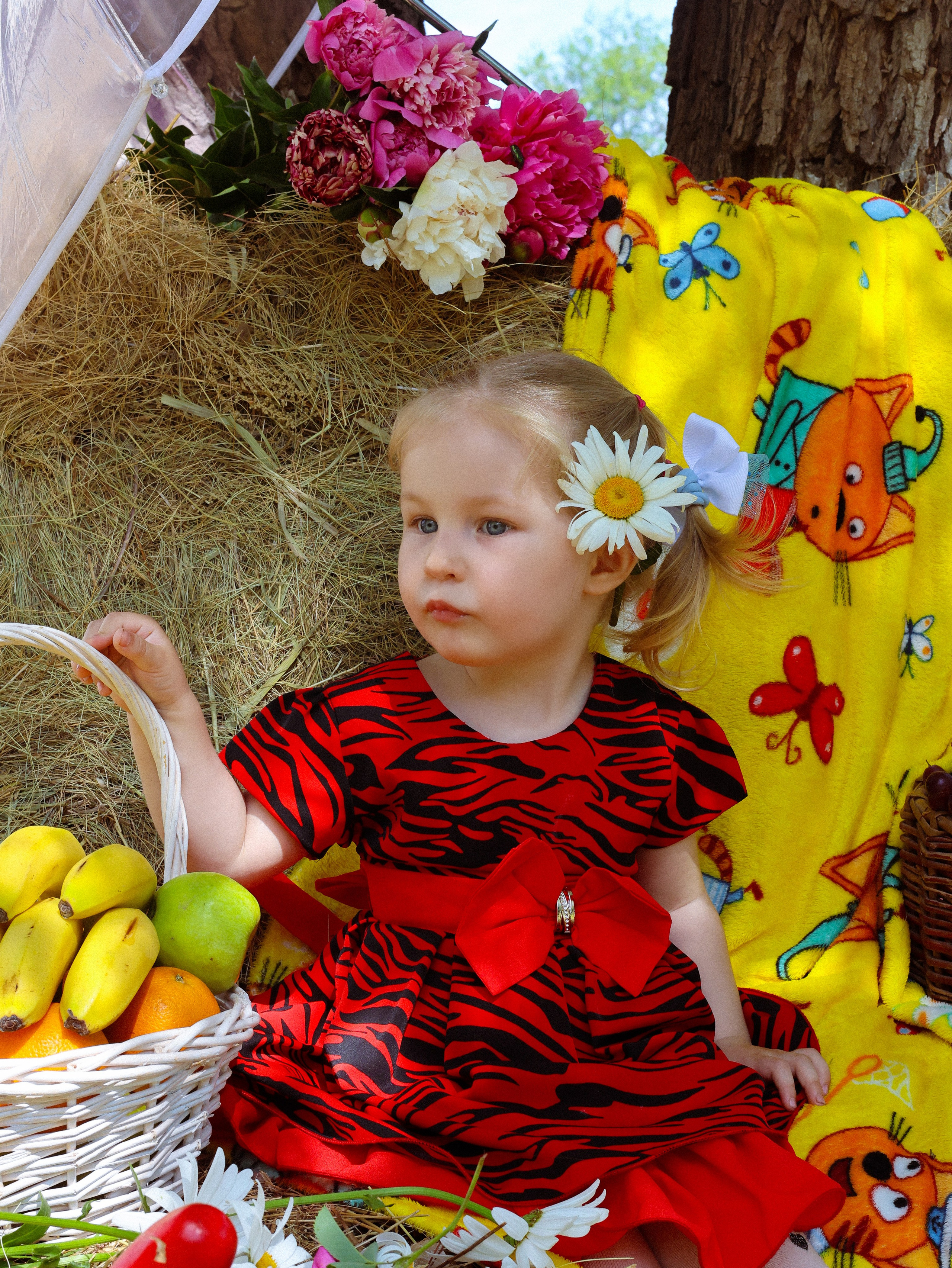 Тематическая летняя съемка в детском саду. Мания, портретный фотограф в городе Оренбург
