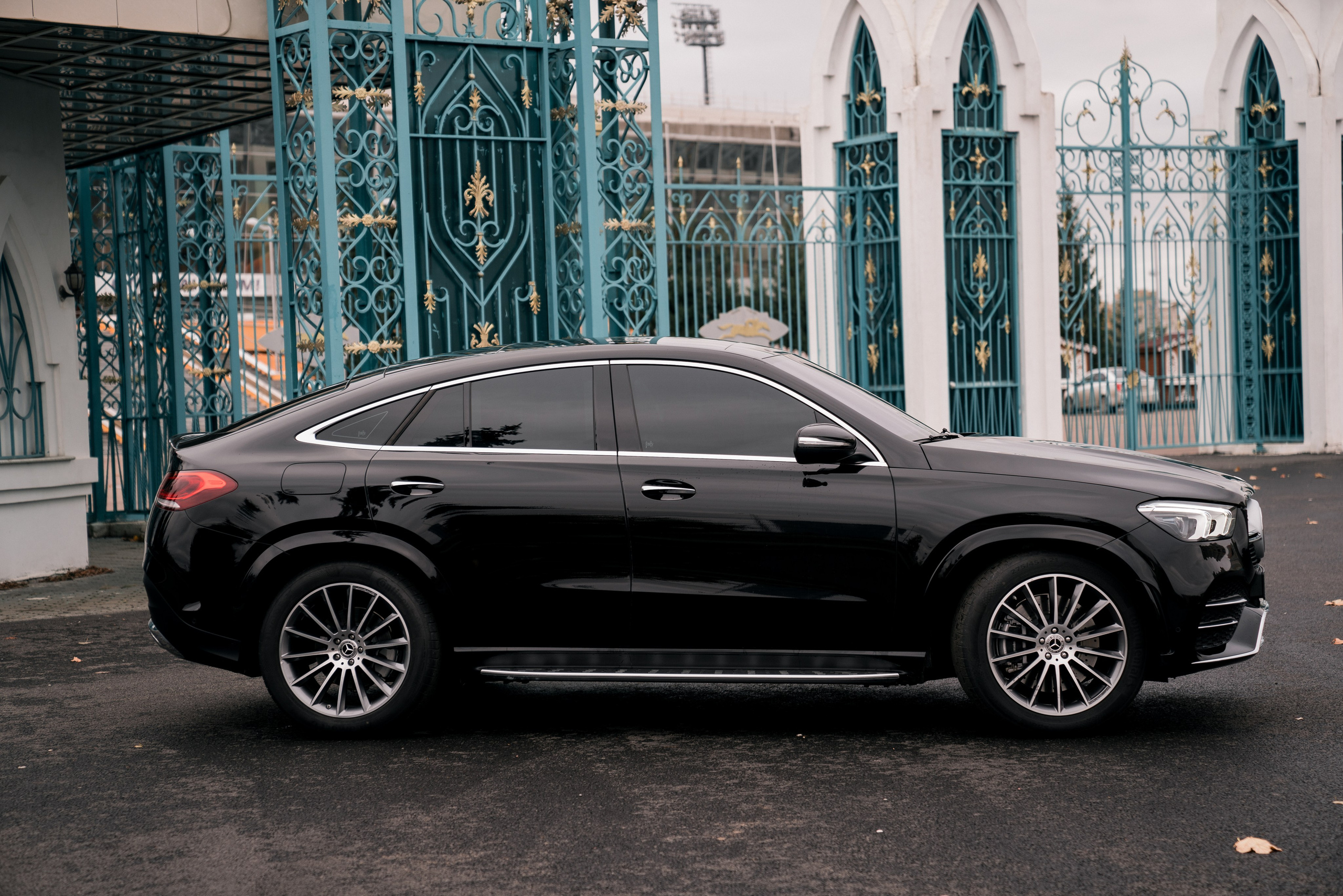 Mercedes-Benz GLE 400D. Идеальные портреты для соцсетей — Фотограф Ленар