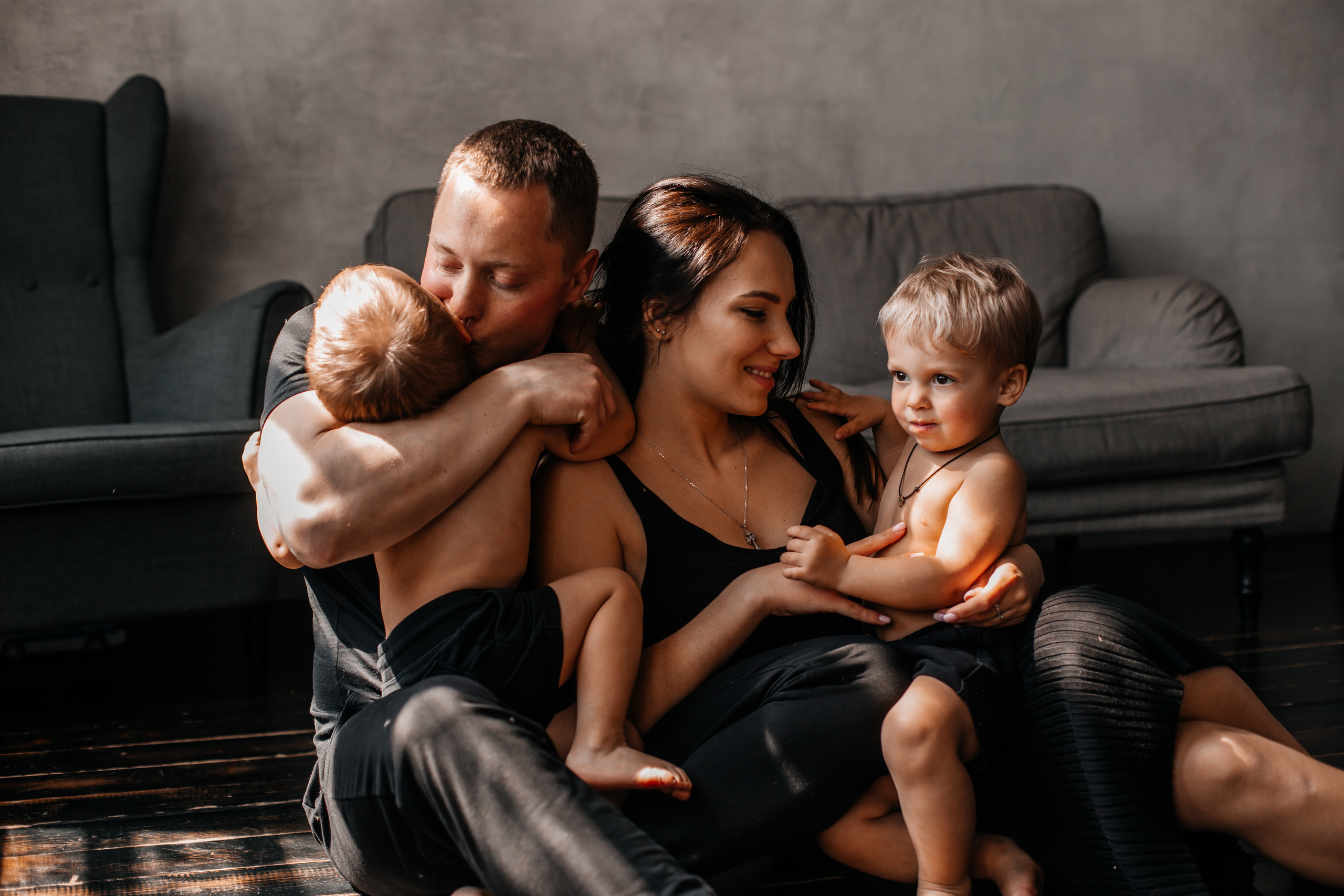 Ника, Женя, Саша и Тим. Семейный фотограф в Минске Саша Павлюк