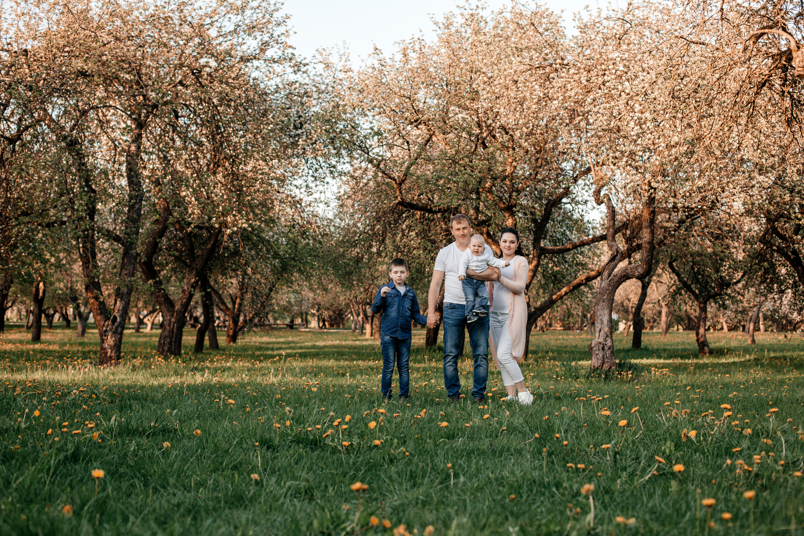 Оксана, Борис, Владик и Захар. Семейный фотограф в Минске Саша Павлюк