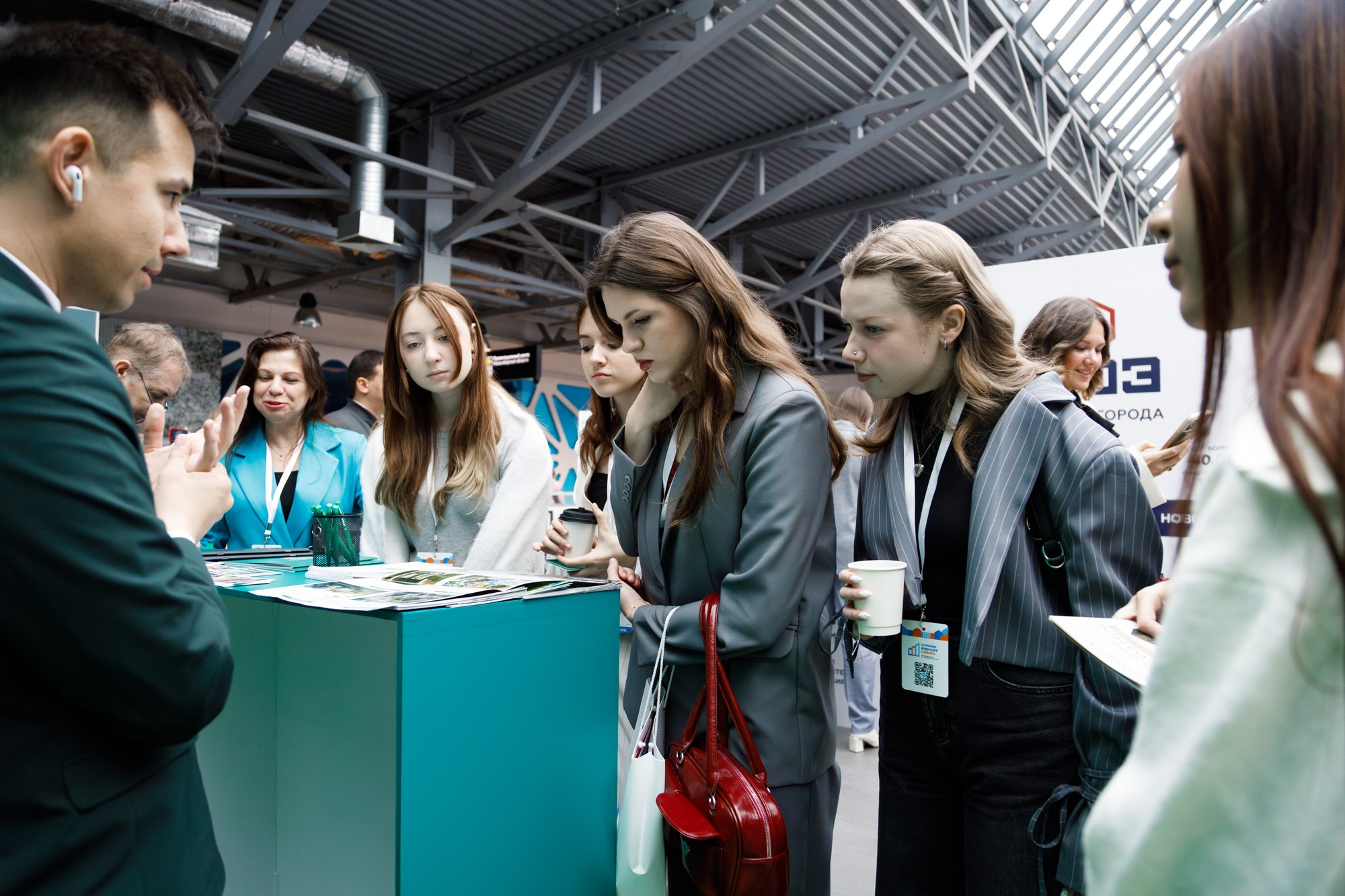 «Строим будущее Сибирь» 2025. Бизнес фотограф в Новосибирске Александр Рощин