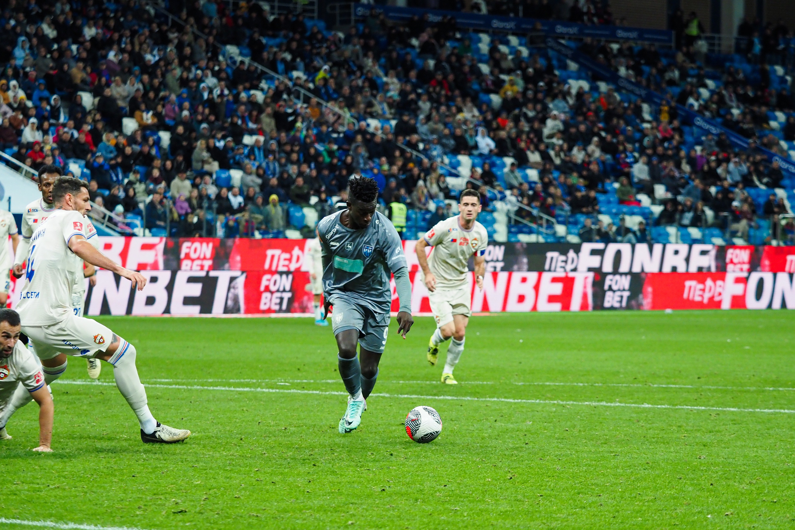 Футбол (РПЛ). Репортажный фотограф Алексей Козьмин