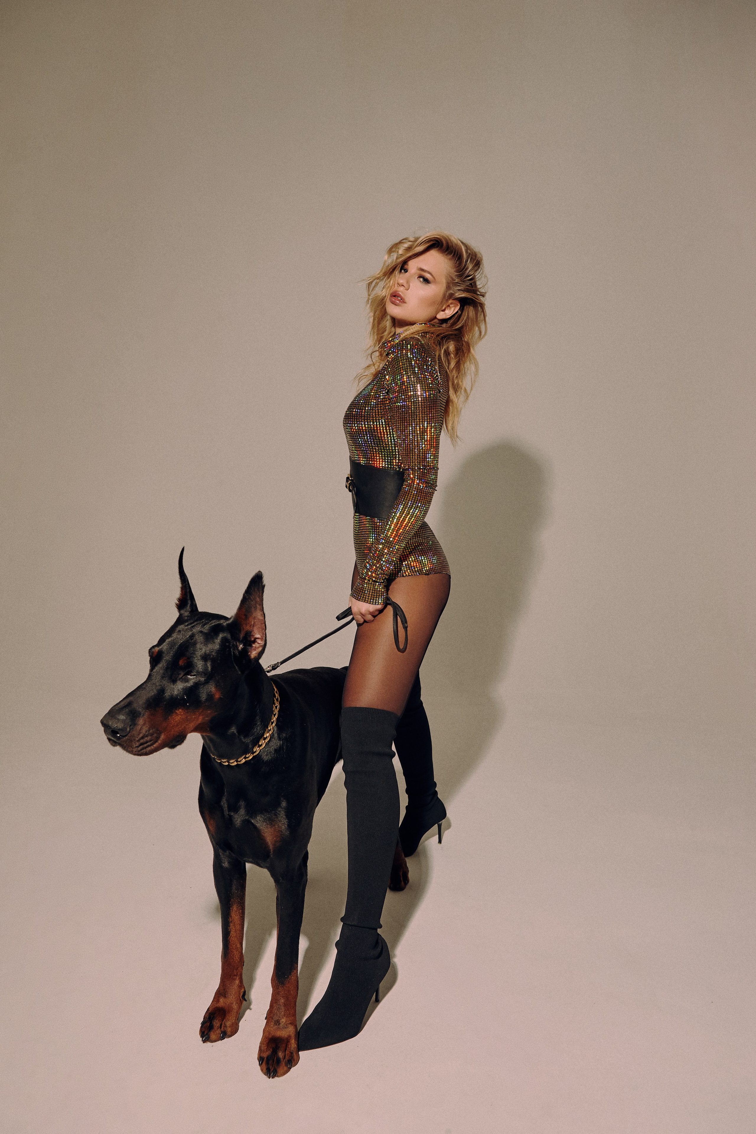 Маша Журавлева. Фотограф Sasha Saunder