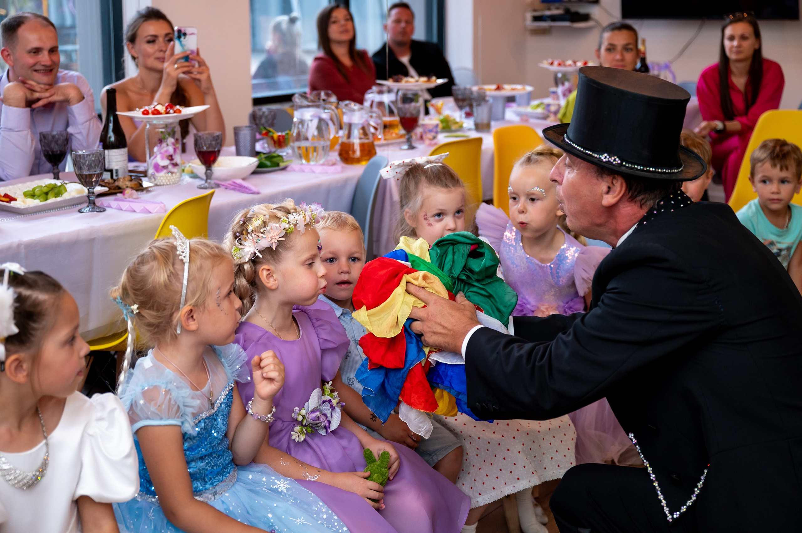 ДР в лофте с фокусником