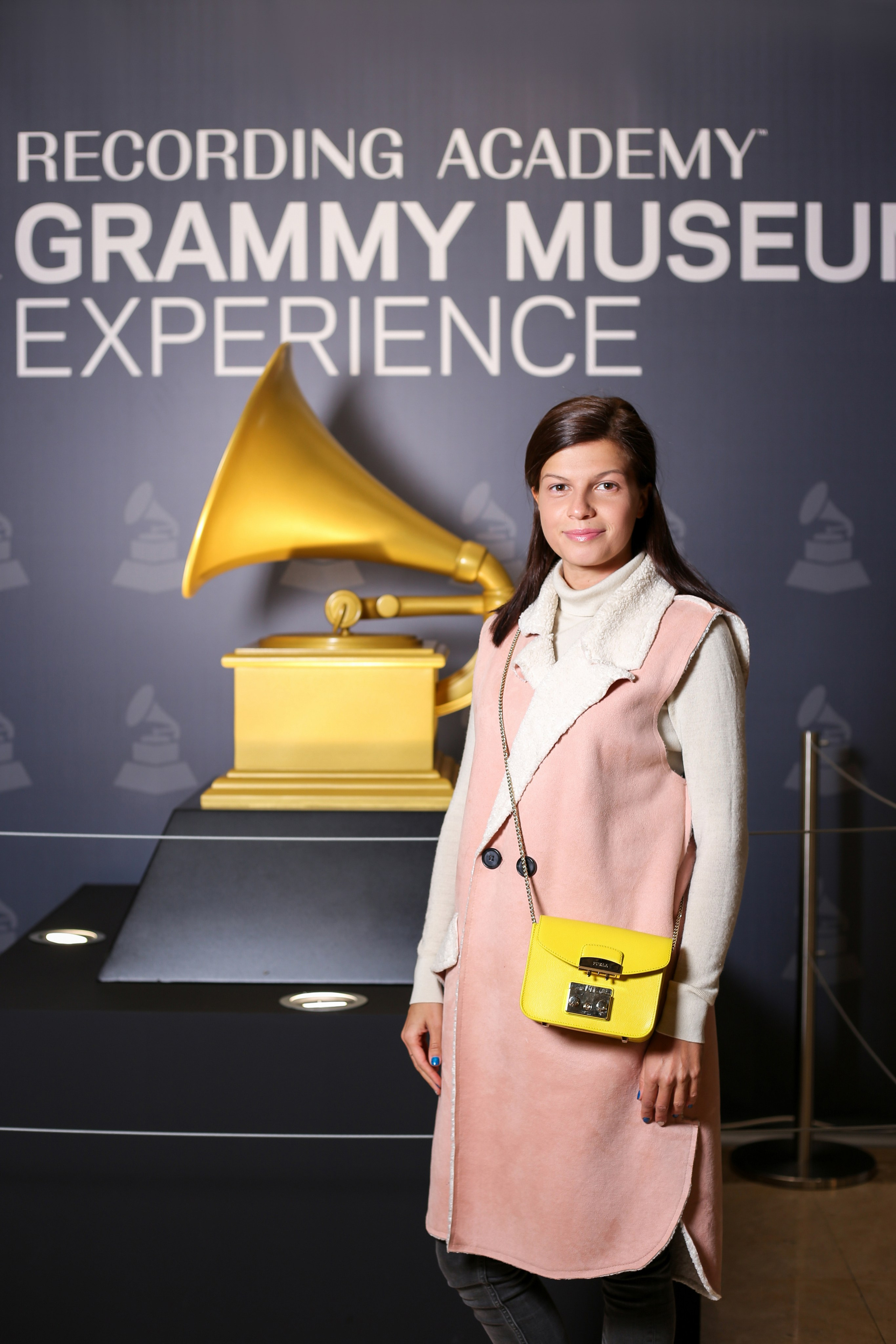 Репортажная съёмка для инфобизнеса и премьеры | Видео и фото контент | ZPROD. Фото и видеосъемка | продакшн студия ZPROD