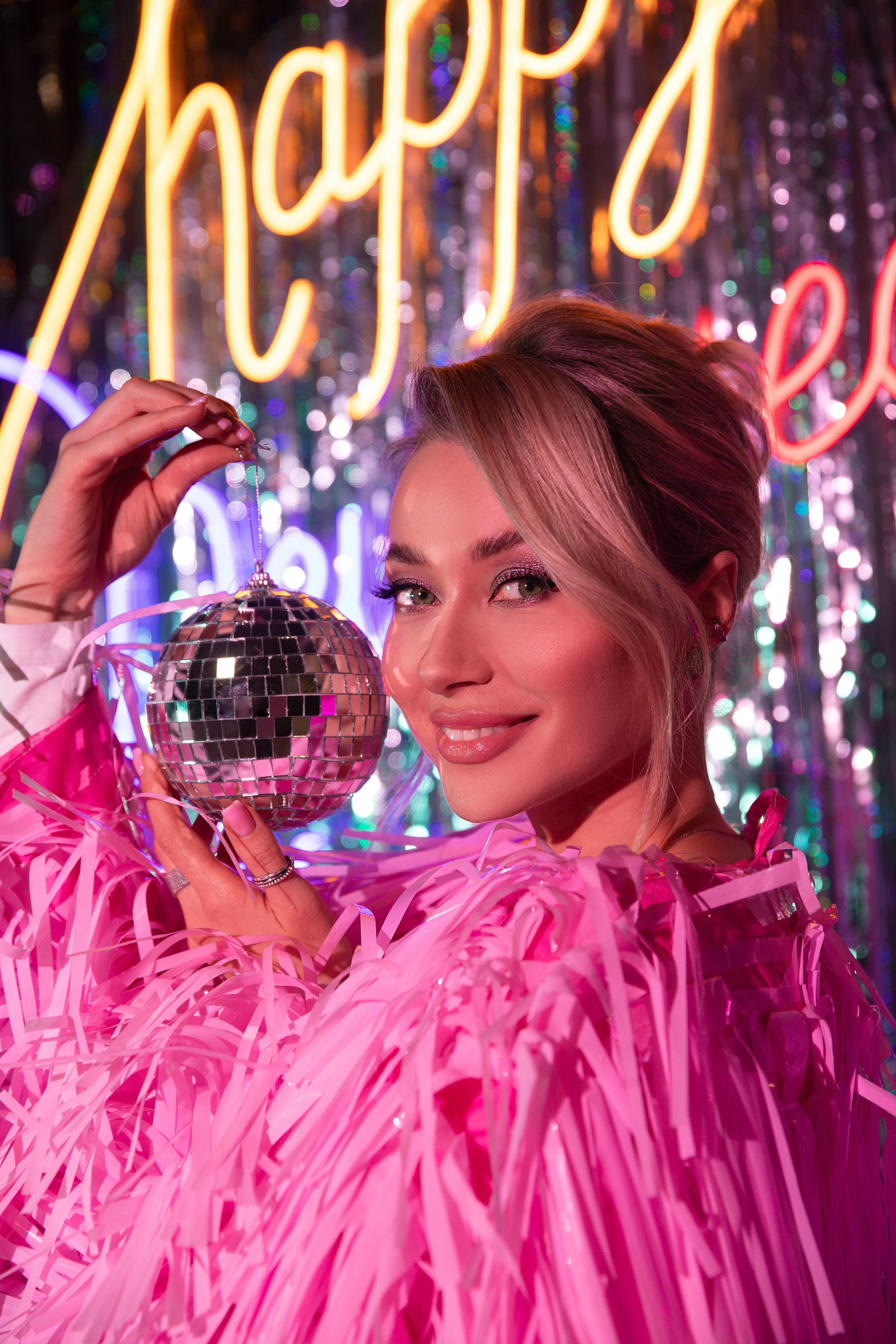 Новогодняя НЕОН. Свадебный и портретный фотограф в Москве Мария Кравченко