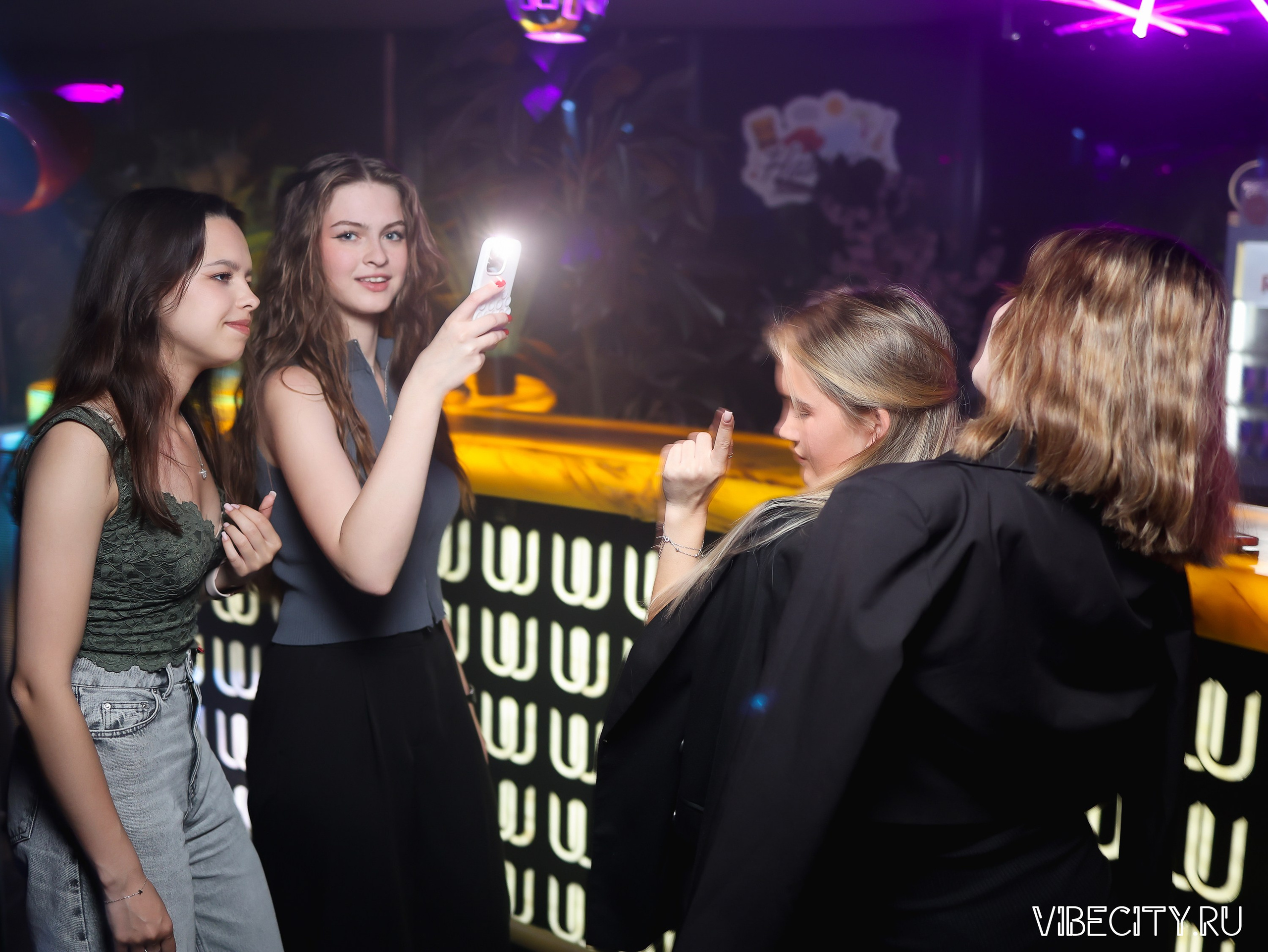 DOUBLE U. VIBECITY.RU Вайб Сити Ру Фоторепортажи Фотоотчеты Калининград