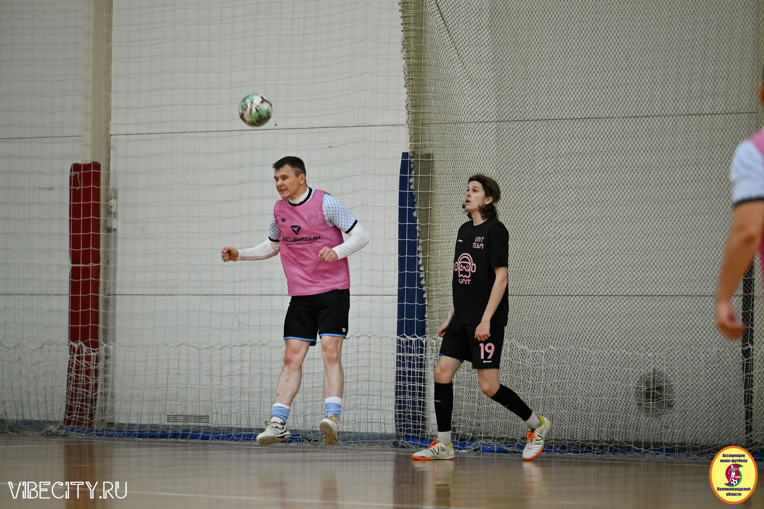 8 тур Корпоративной Бизнес-Лиги по футзалу. VIBECITY.RU Вайб Сити Ру Фоторепортажи Фотоотчеты Калининград