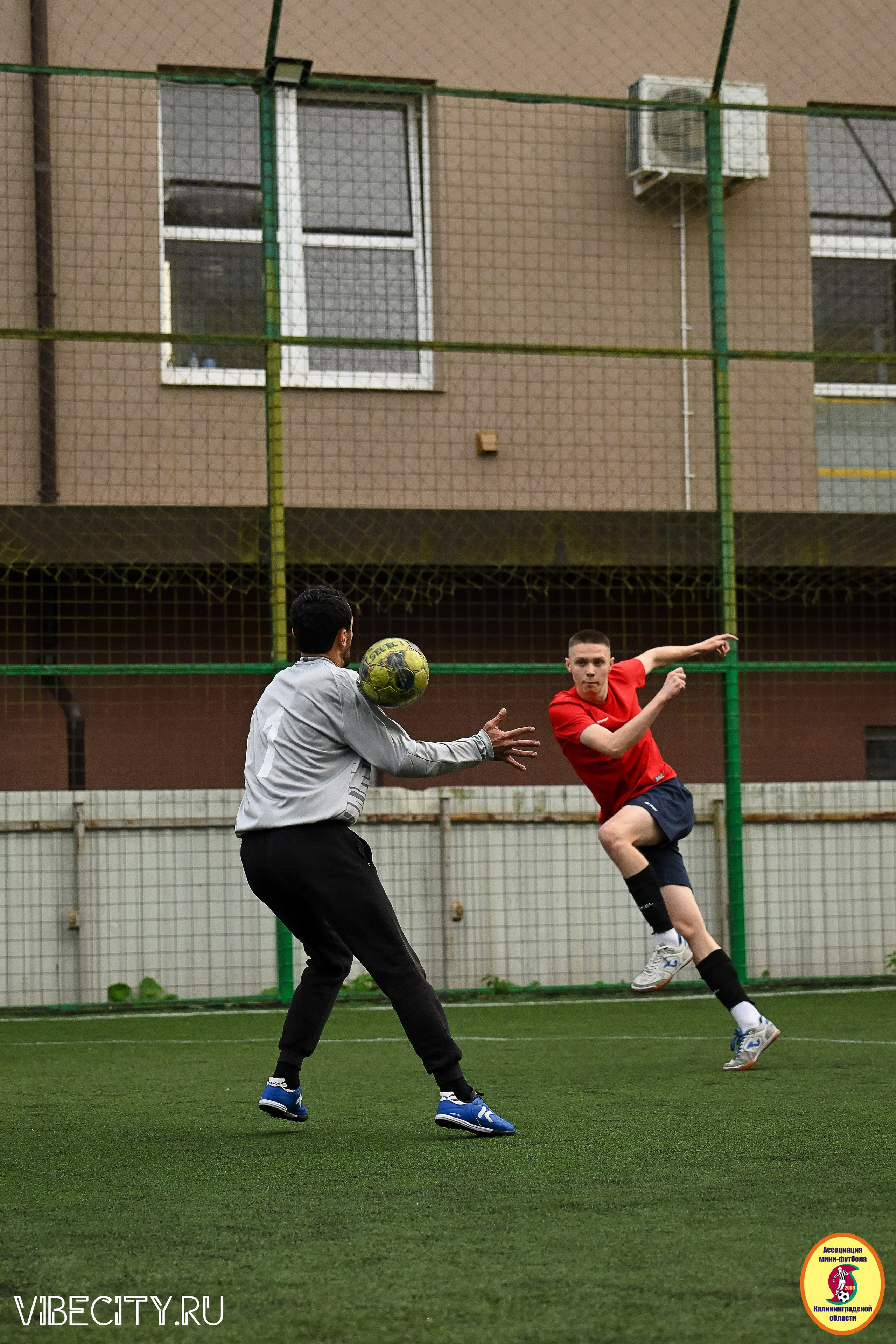 ИГРЫ МИНИ-ФУТБОЛЬНОЙ И КОРПОРАТИВНОЙ ЛИГИ. VIBECITY.RU Вайб Сити Ру Фоторепортажи Фотоотчеты Калининград