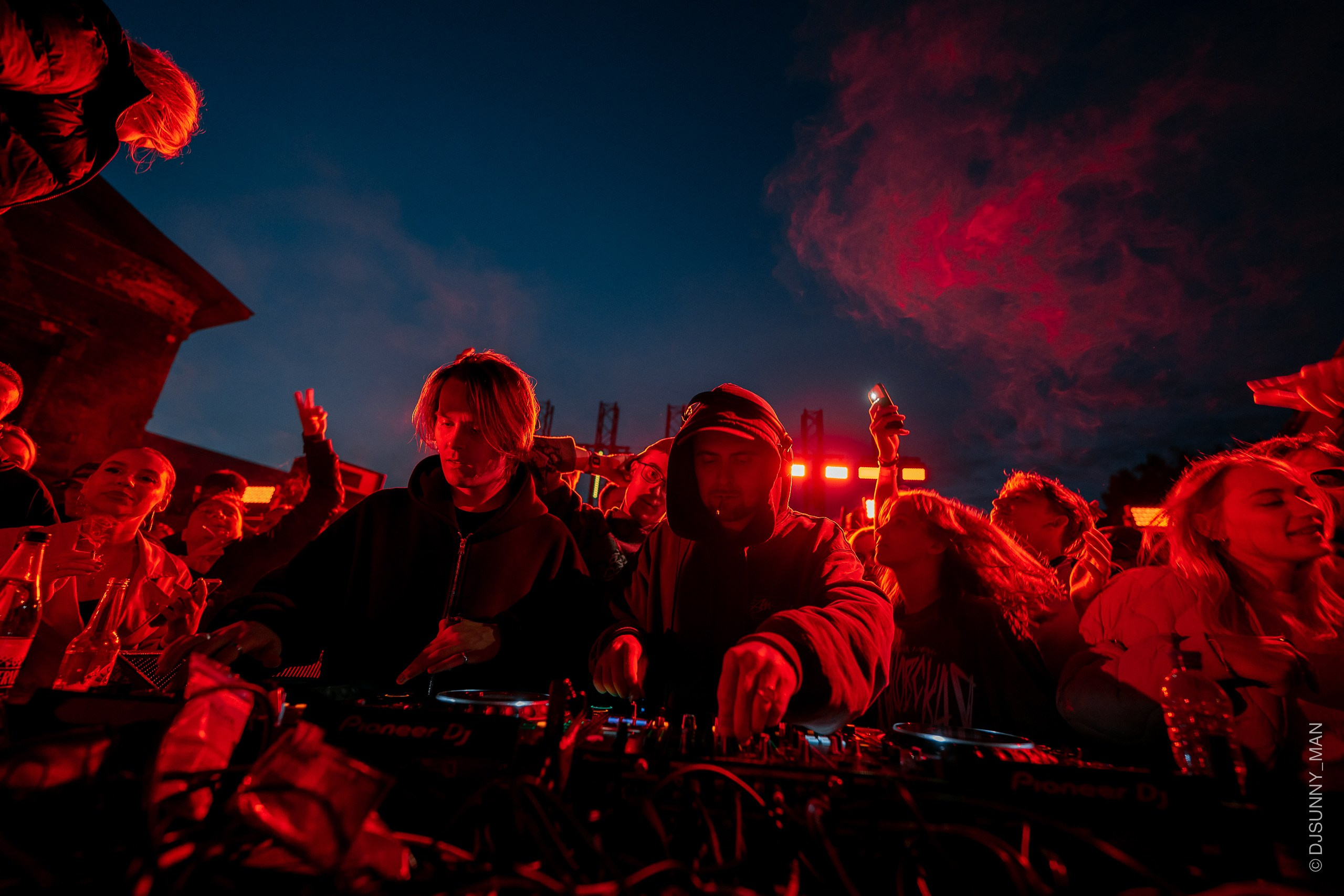 Metro Gorkovskaya. Sunnyman