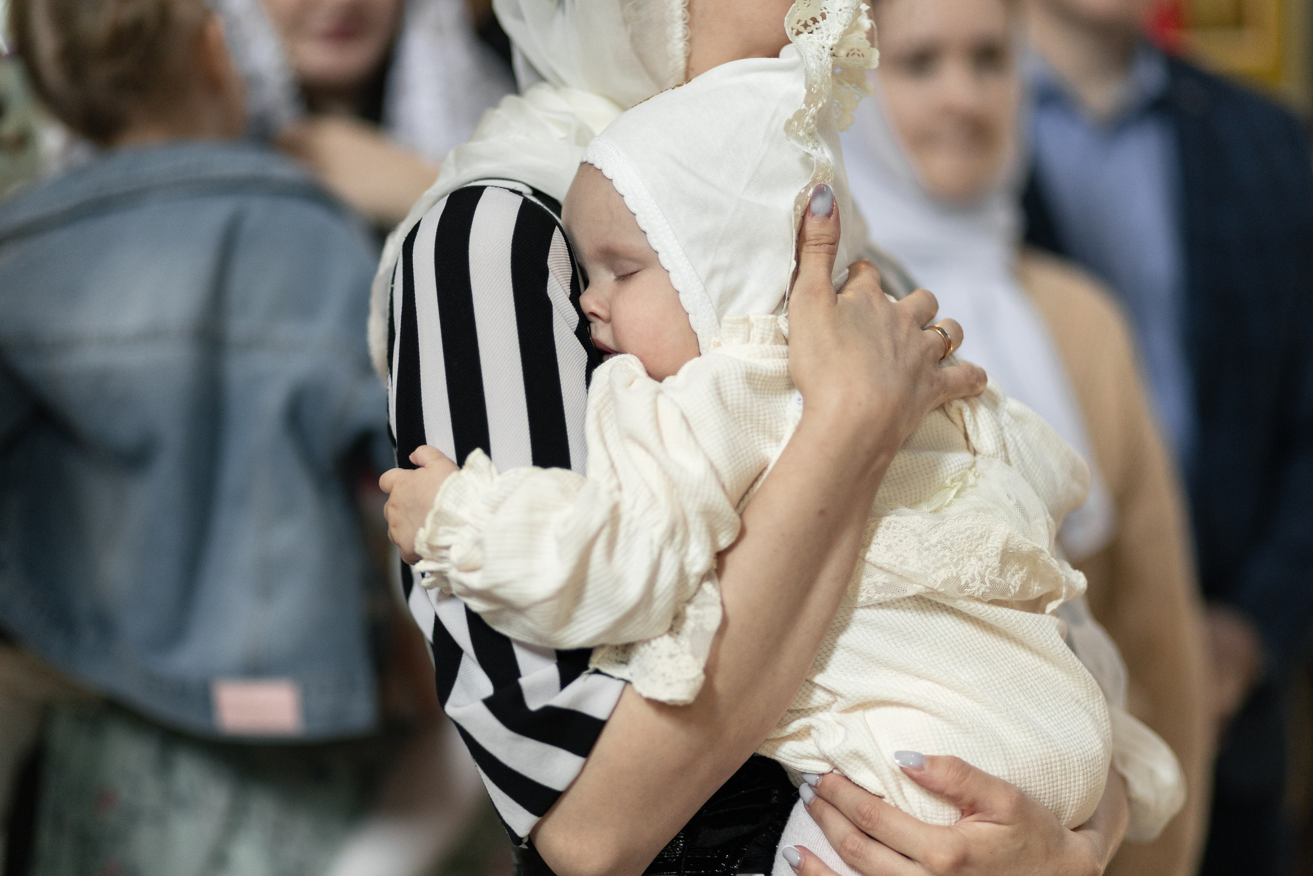 Крещение Марии в церкви иконы Божией Матери Одигитрия Иерусалимская. Анастасия Безуглова- свадебный фотограф в Таганроге