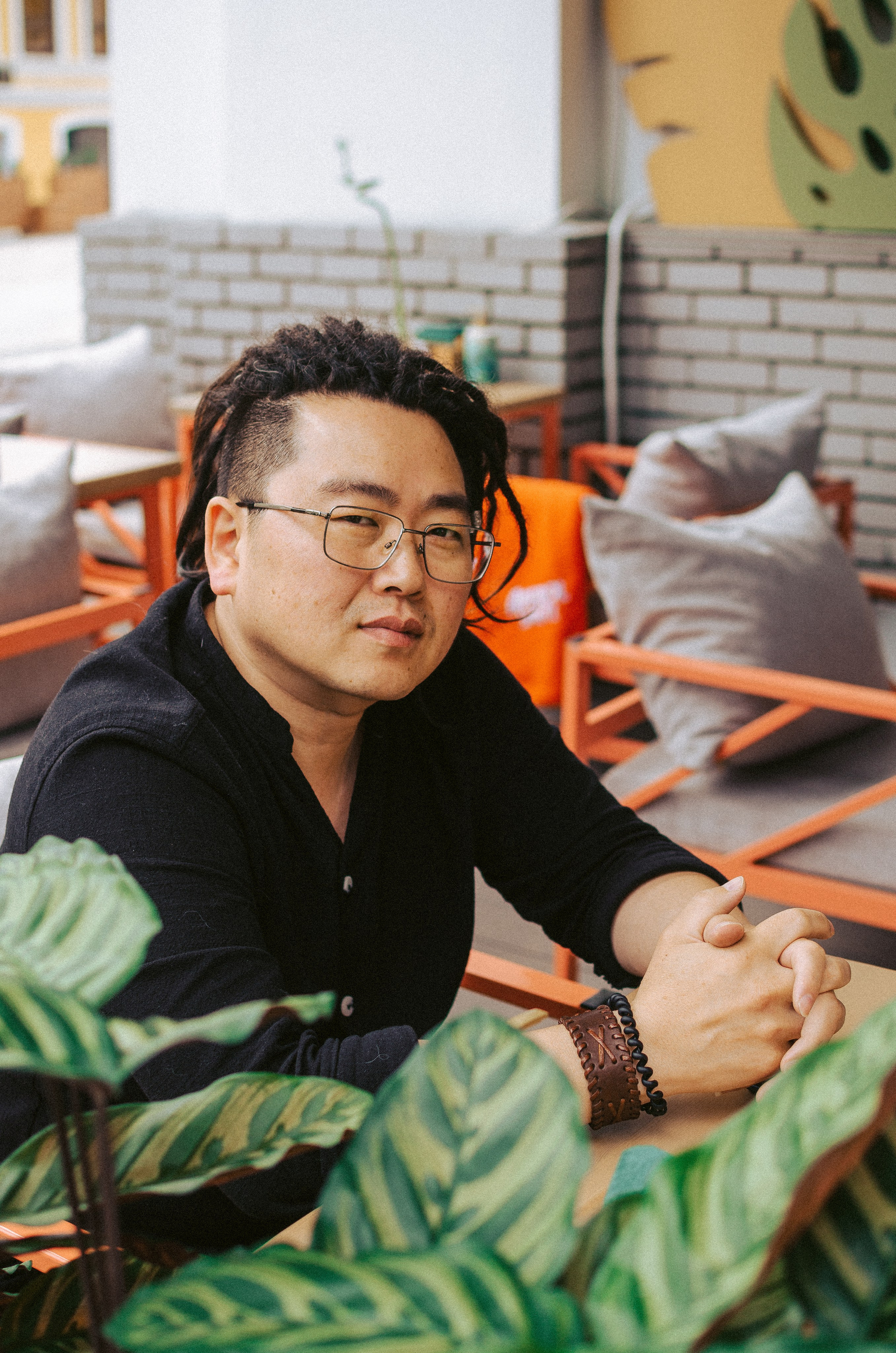 Анатолий. КВЭЛ — Кто Все Эти Люди