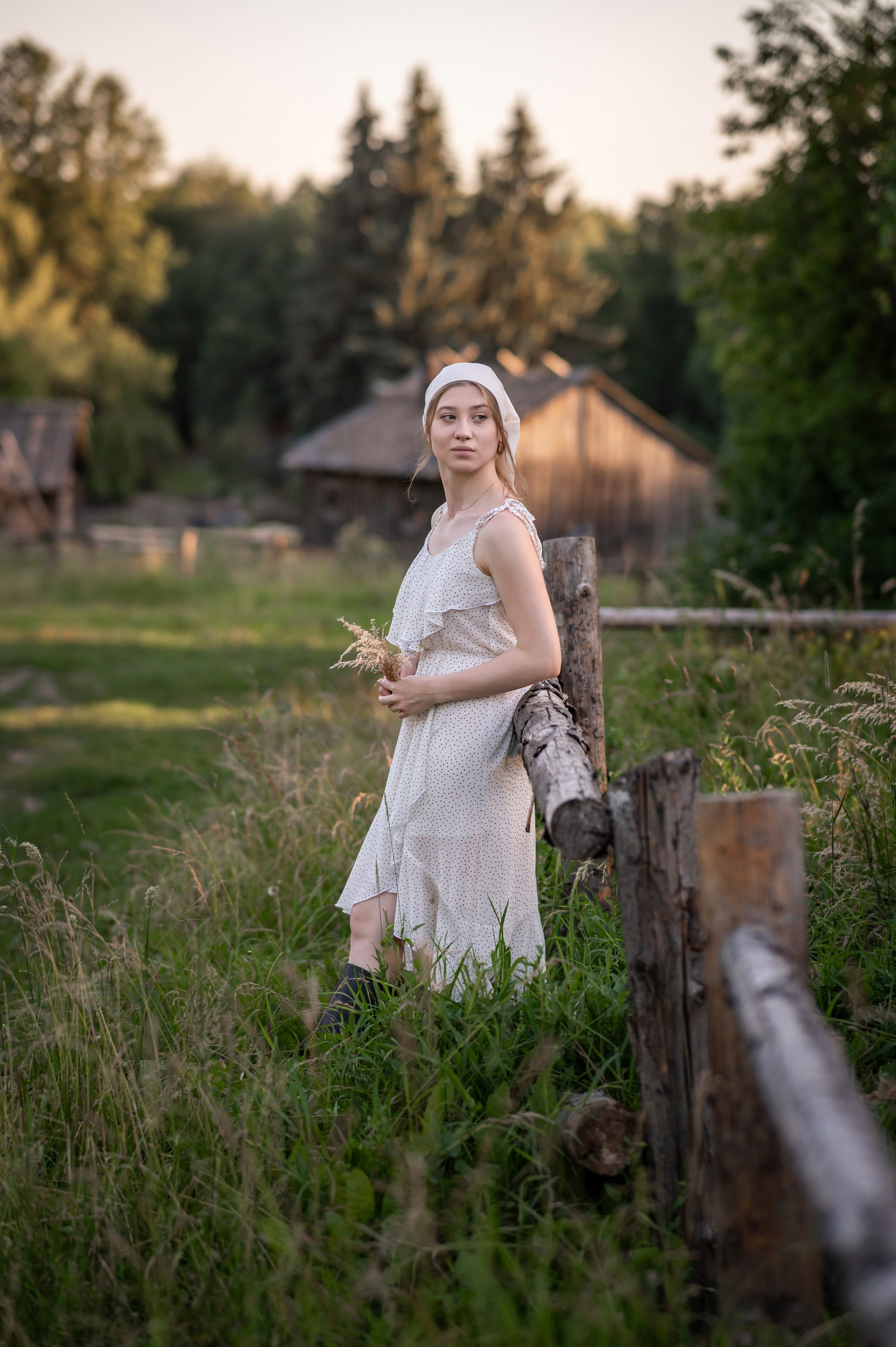 Анастасия в кинодеревне (Горки Ленинские)