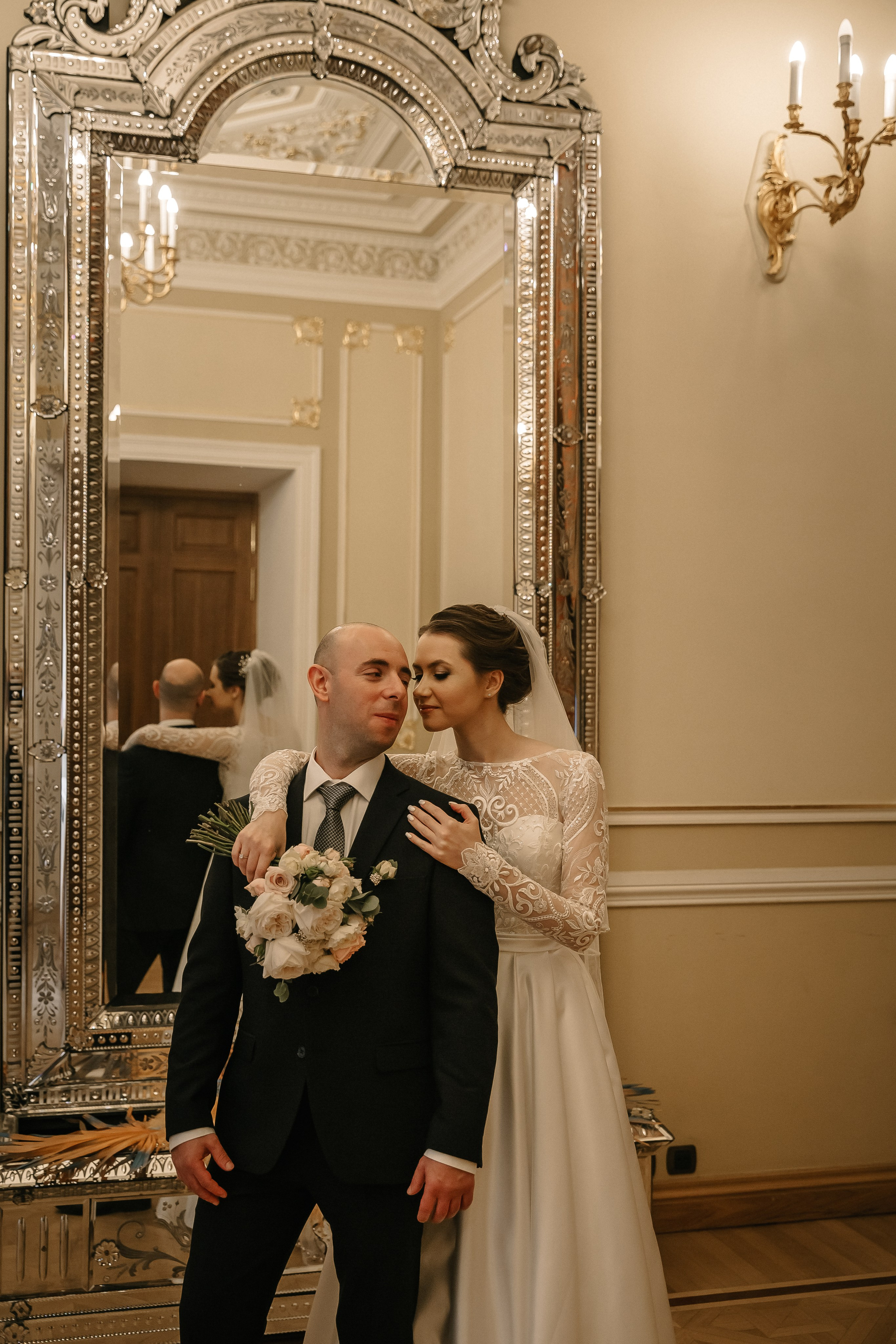 ОКТЯБРЬ | Дворец № 1 Талион, Особняк военного министра. Свадебный фотограф в Санкт-Петербурге Полина Корзухина