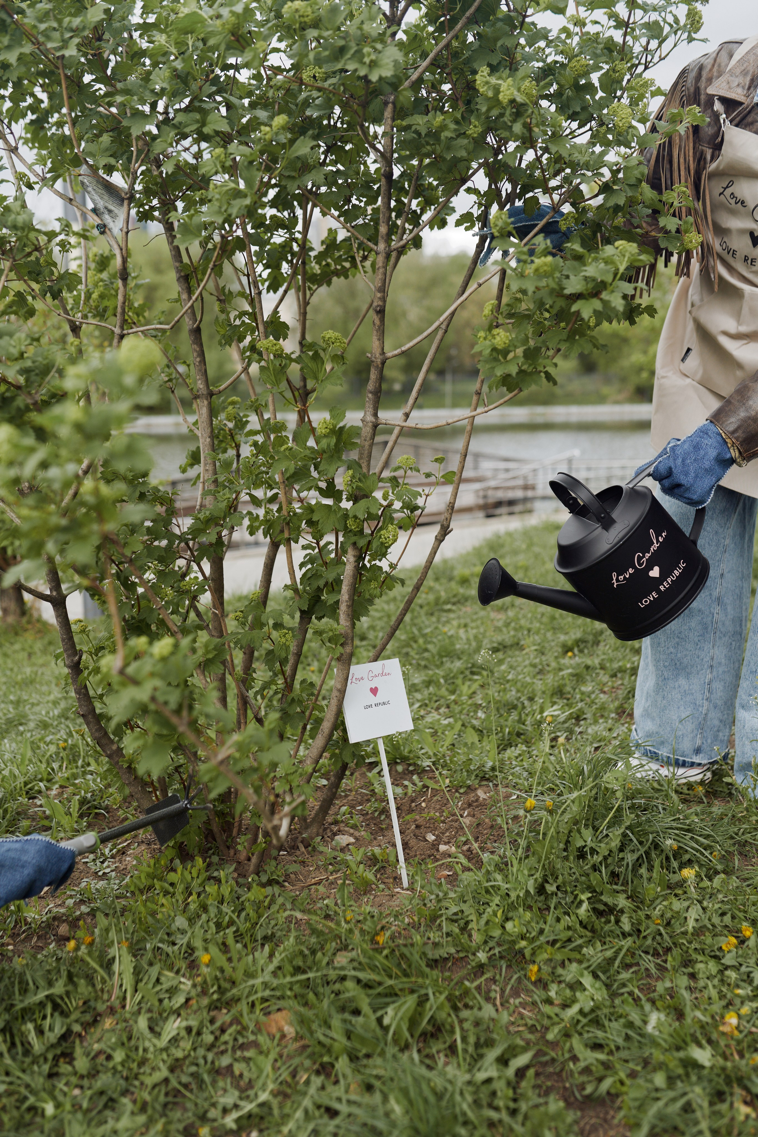 LOVE REPUBLIC — субботник. Евгений Бреча. Коммерческий и бэкстейдж фотограф в Москве