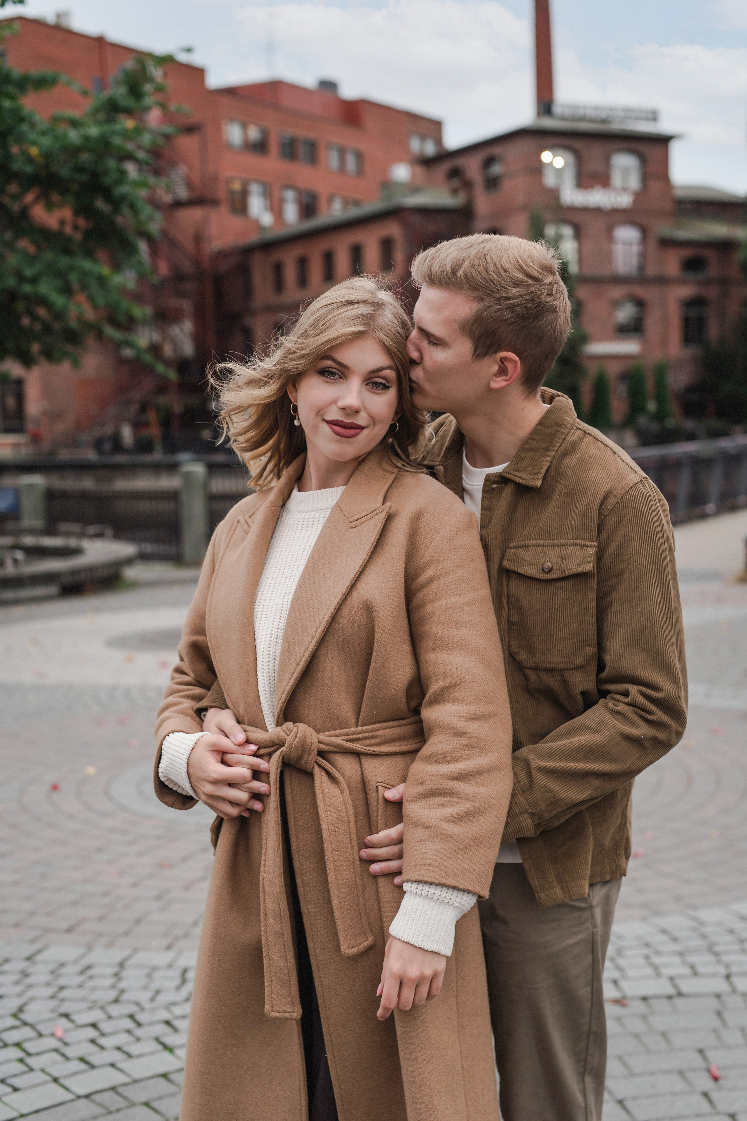 Emilia and Ettu. Family and content photographer