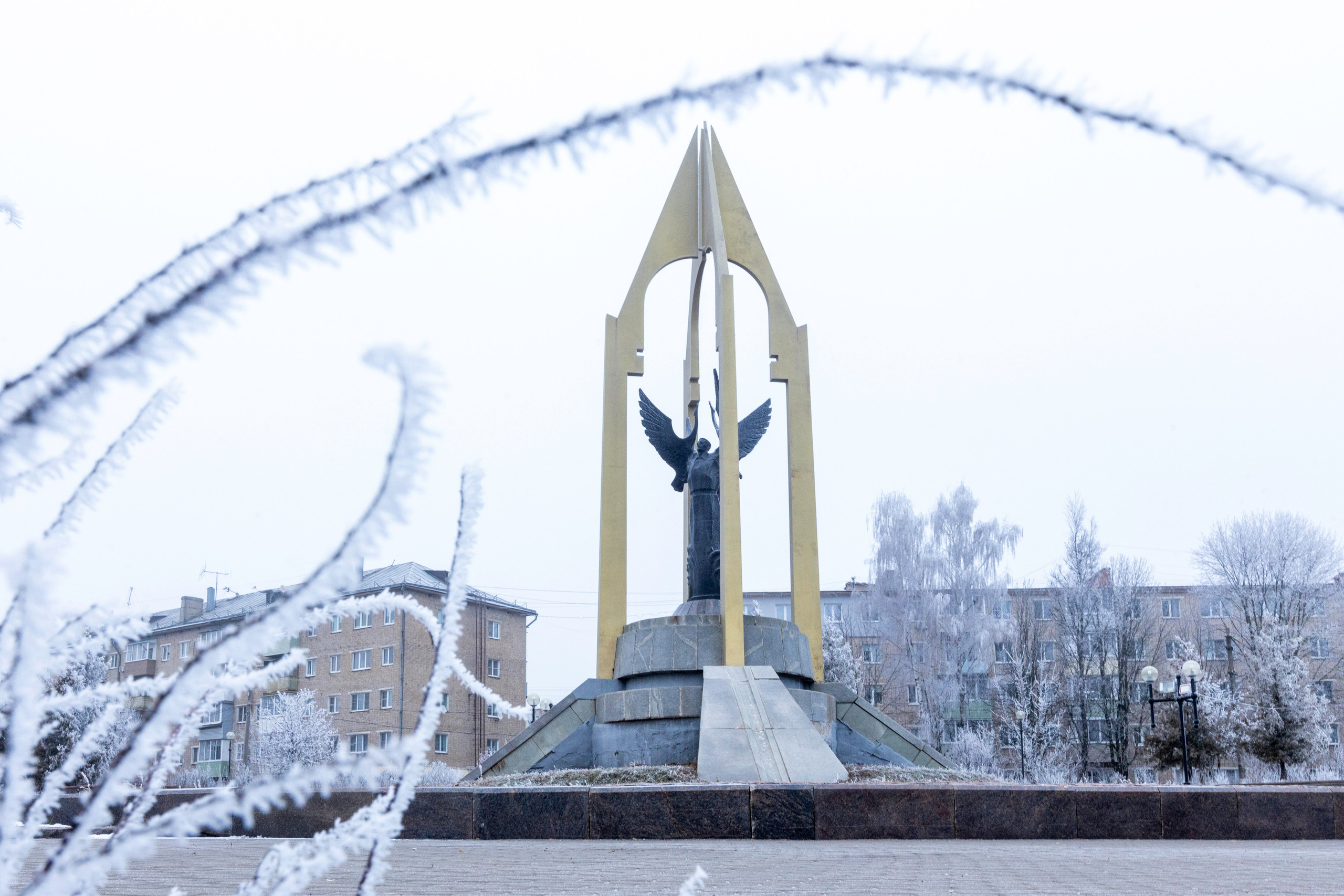 Иней — Менделеевский. Мемориалы Героям Великой Отечественной Войны. Фотограф в Туле Крупский АнДРей. Фотостудия «КАДР71» в Туле