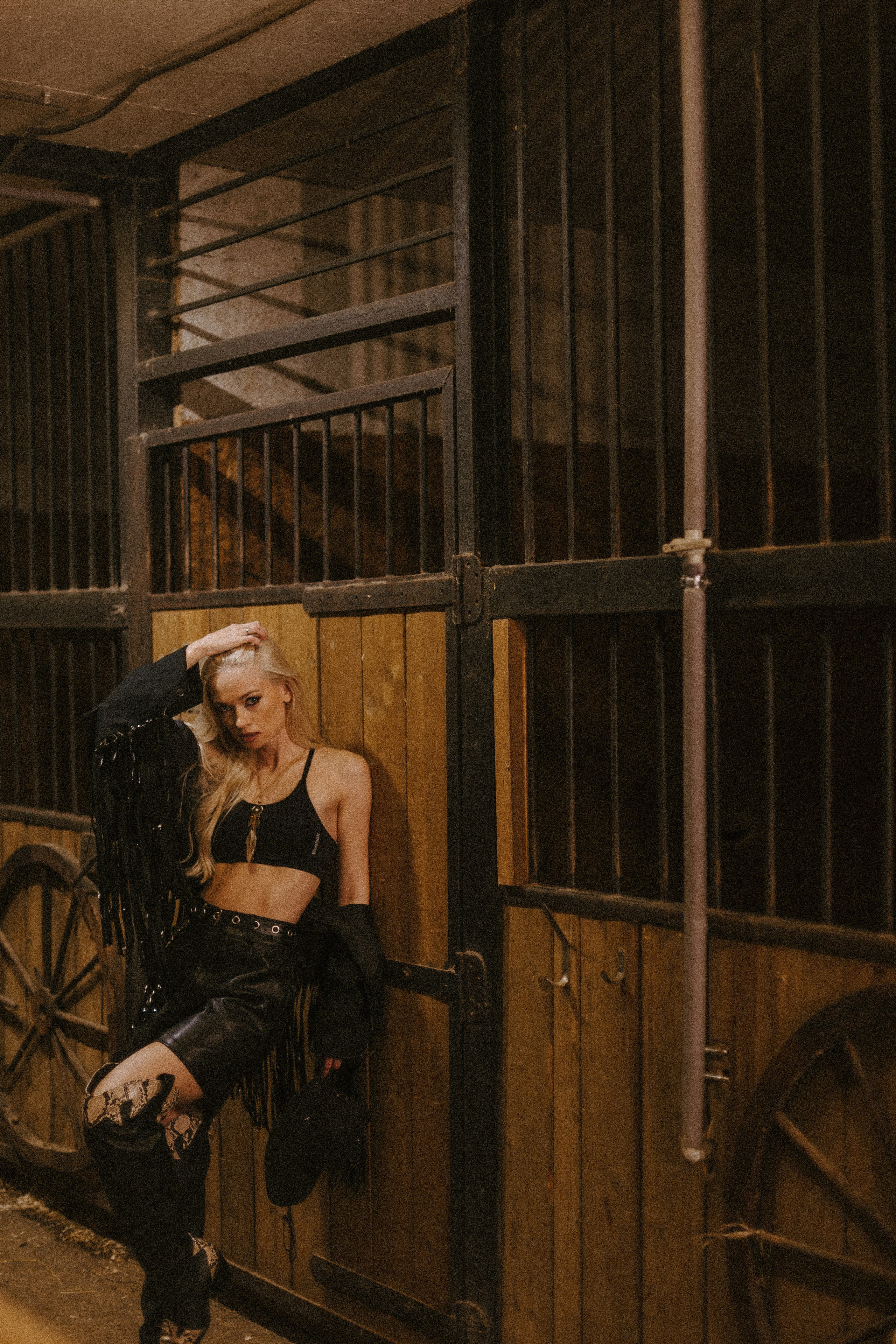 Надя «Вестерн». Павел Померанцев