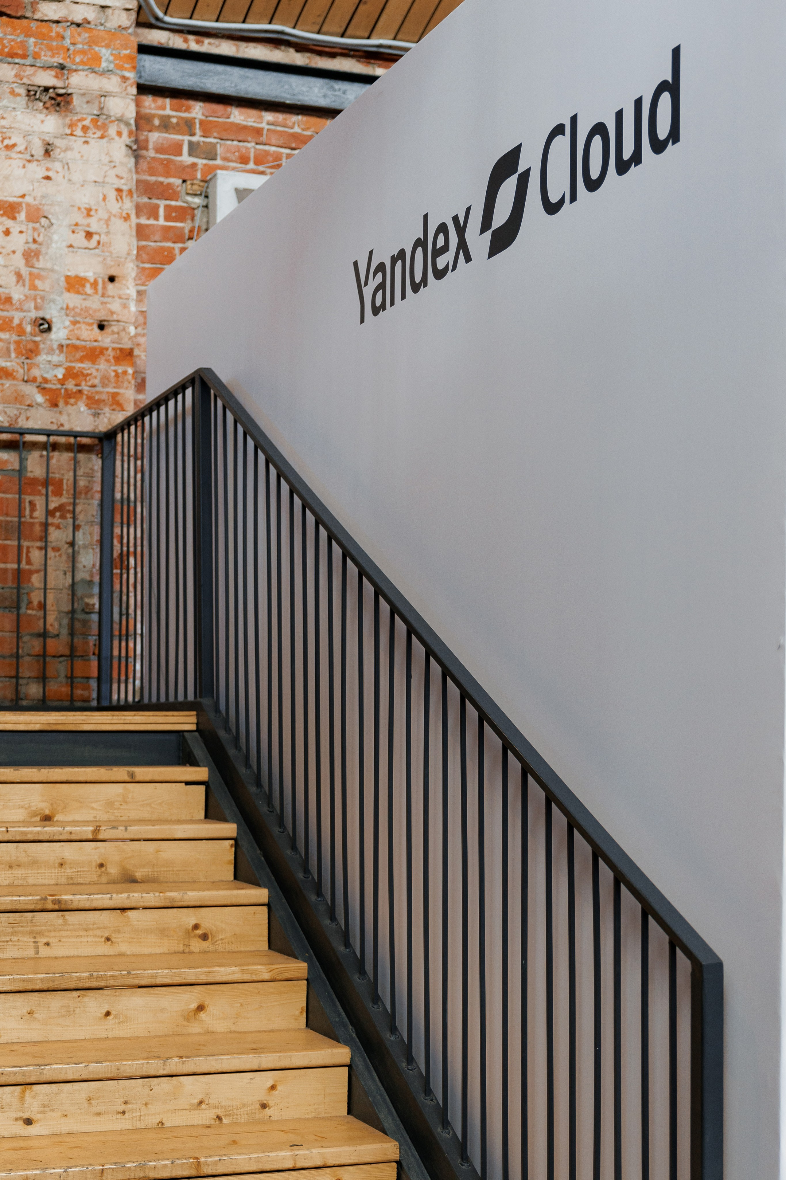 Yandex+Solidlab 26. Свадебный репортажный фотограф в Москве