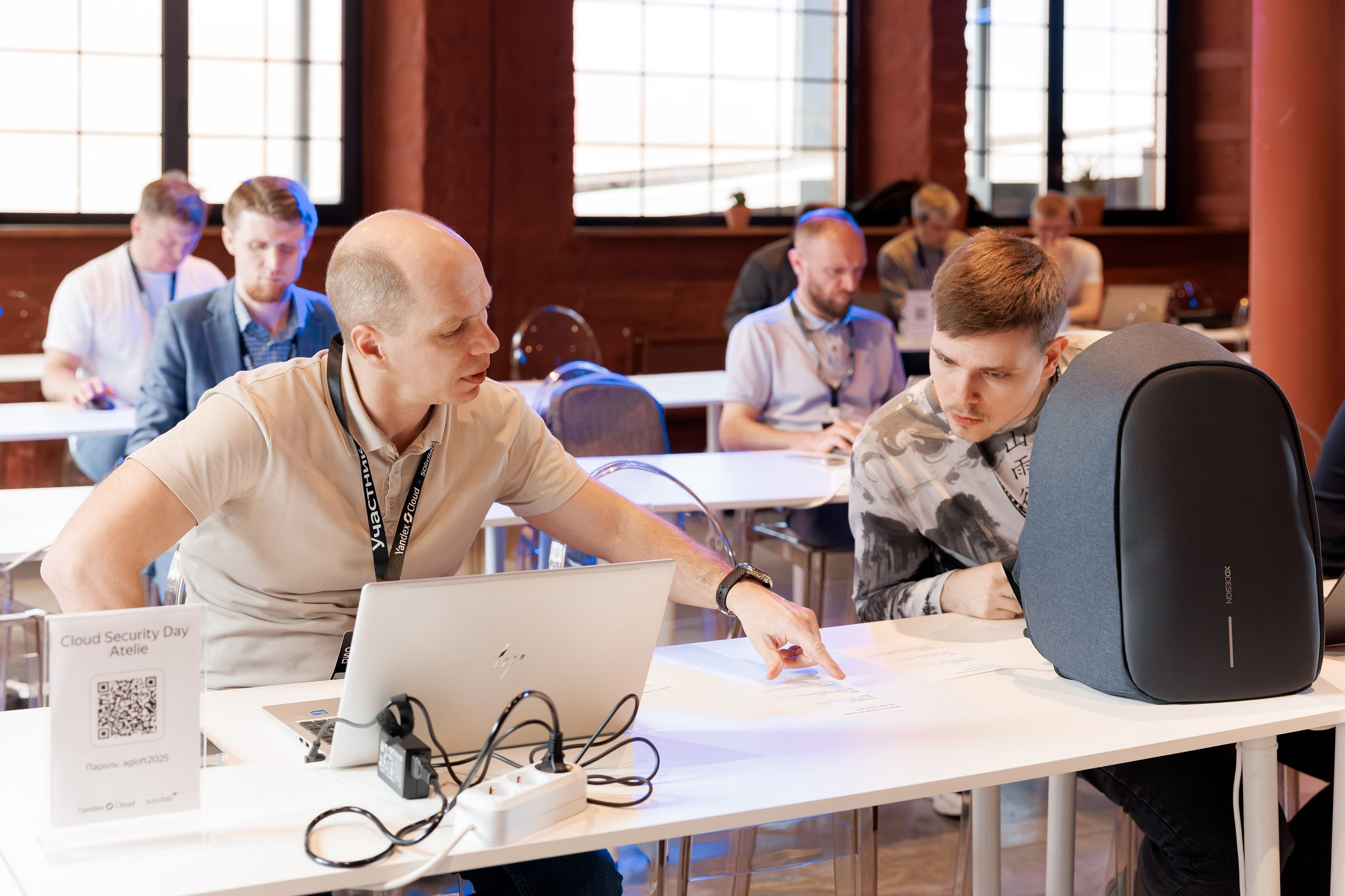 Yandex+Solidlab 26. Свадебный репортажный фотограф в Москве