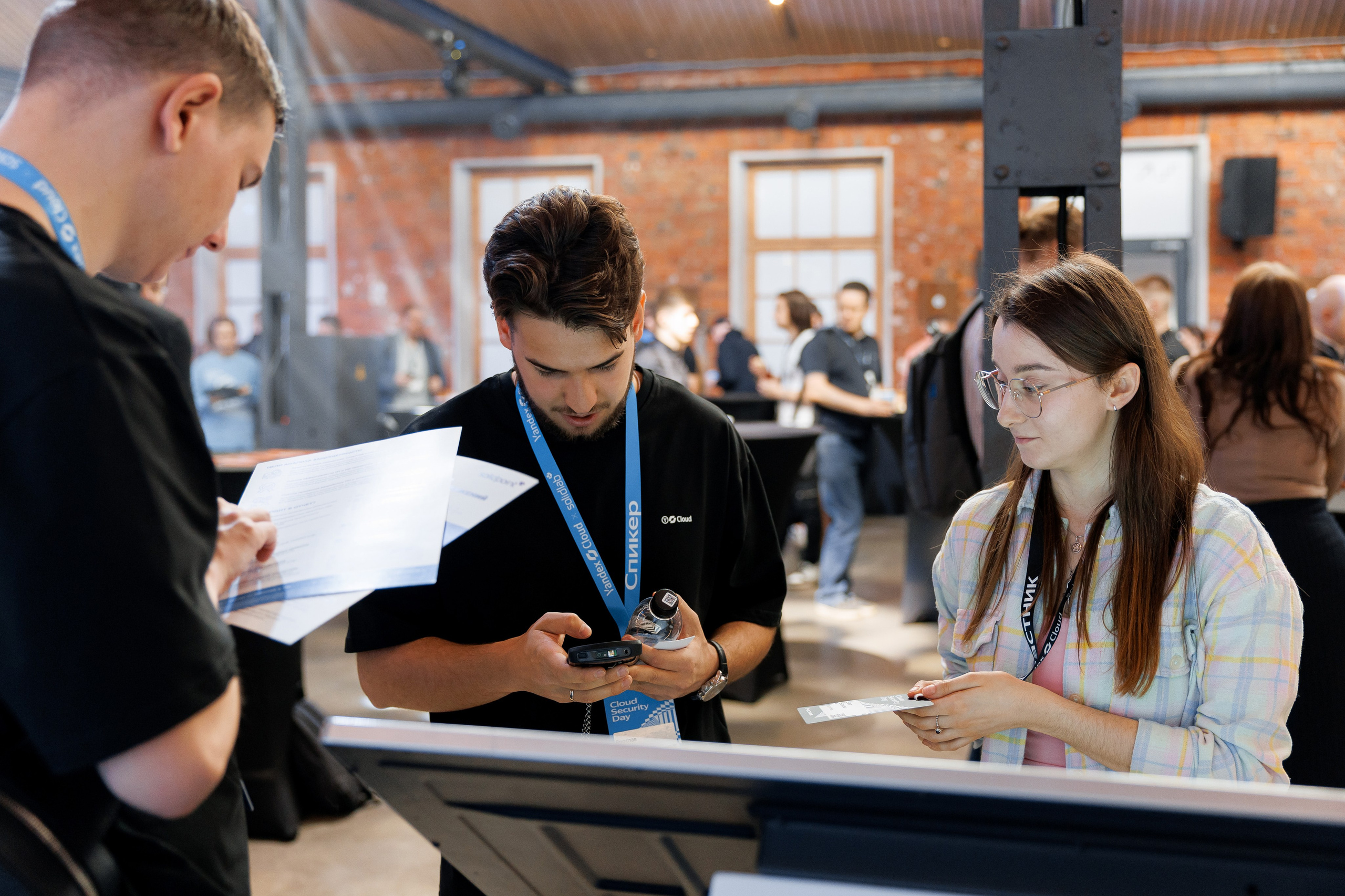 Yandex+Solidlab 26. Свадебный репортажный фотограф в Москве