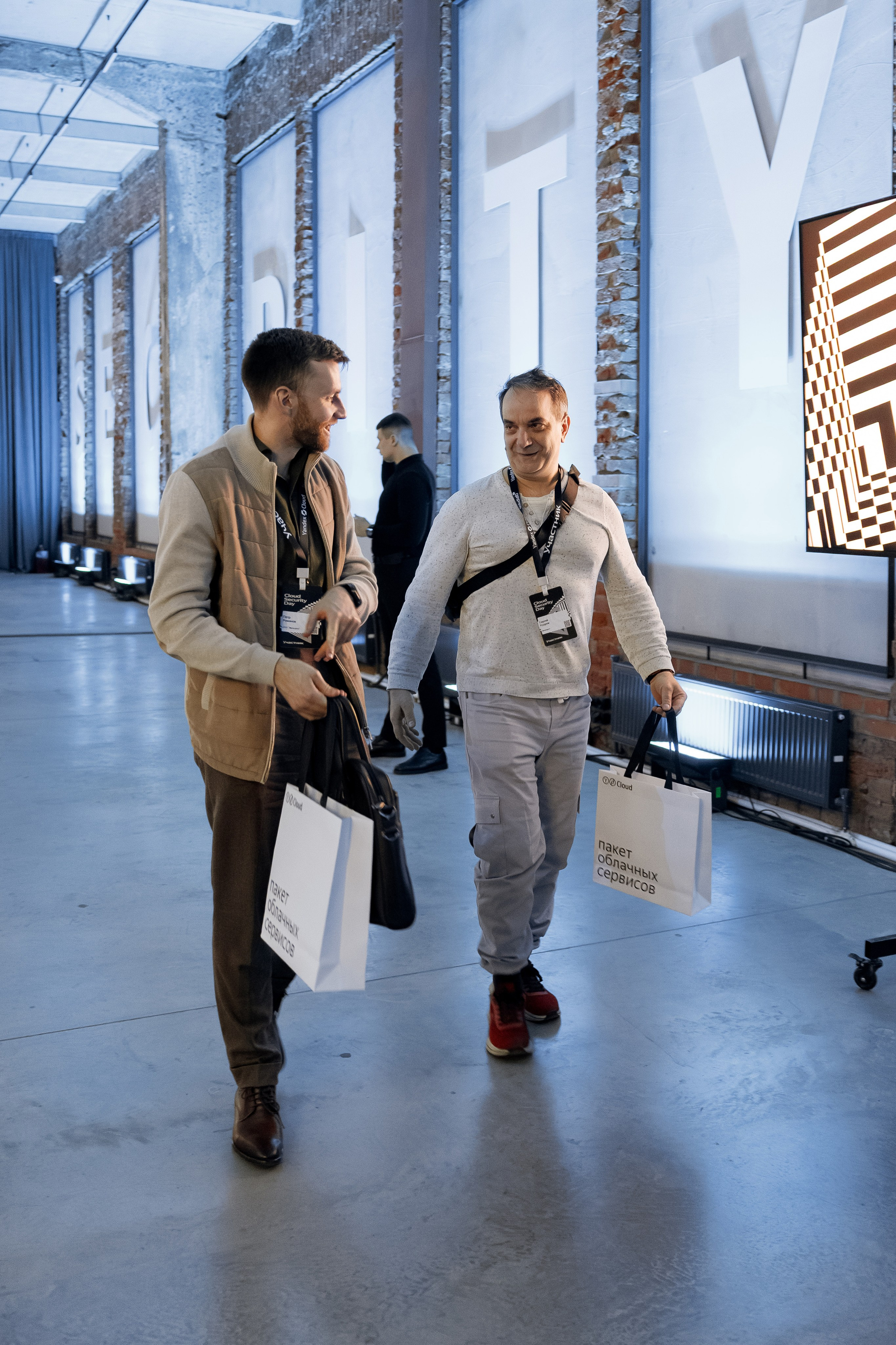 Yandex+Solidlab 26. Свадебный репортажный фотограф в Москве