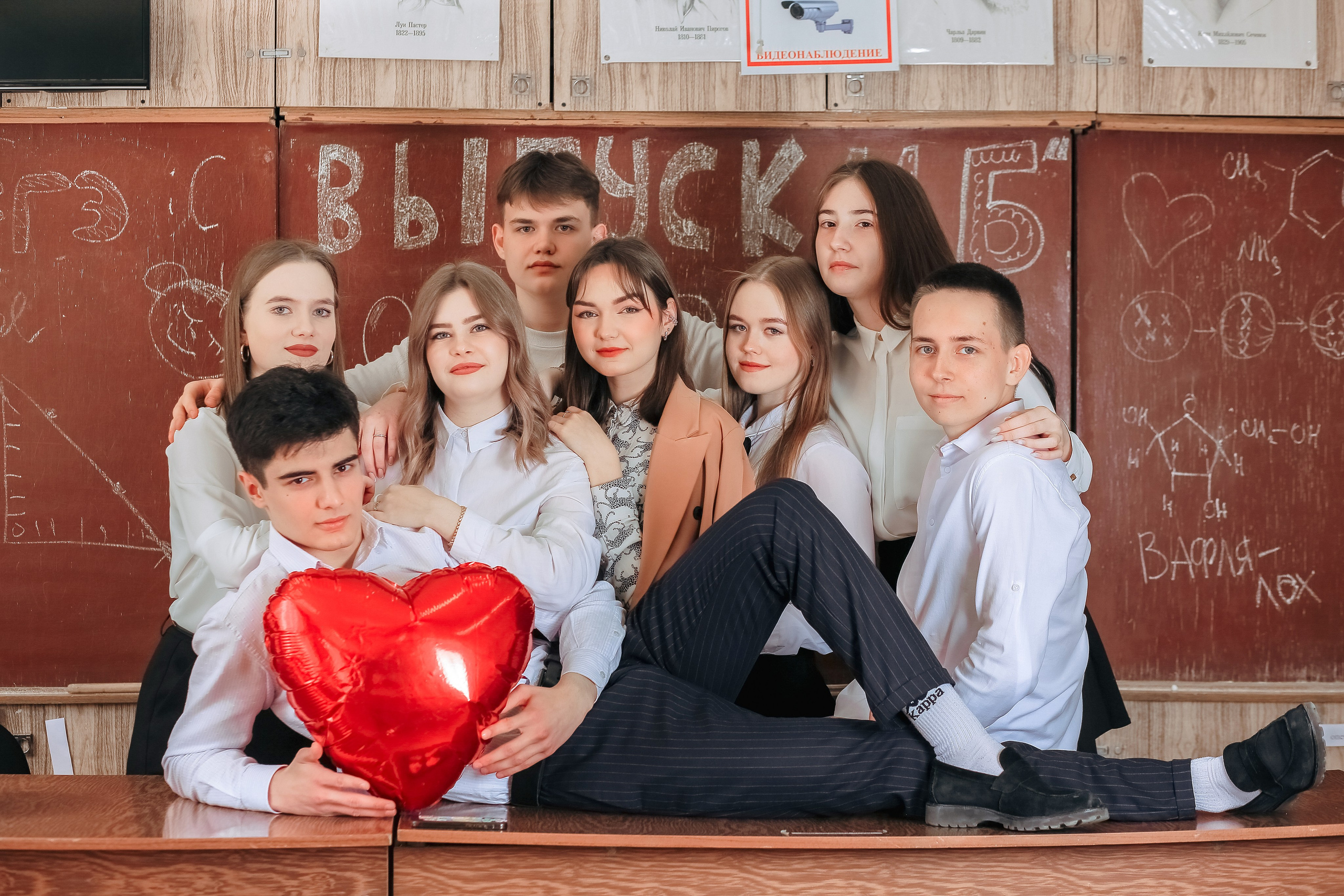 Школьное фото Выпускные фотокниги. Выпускные альбомы. Школьный фотограф