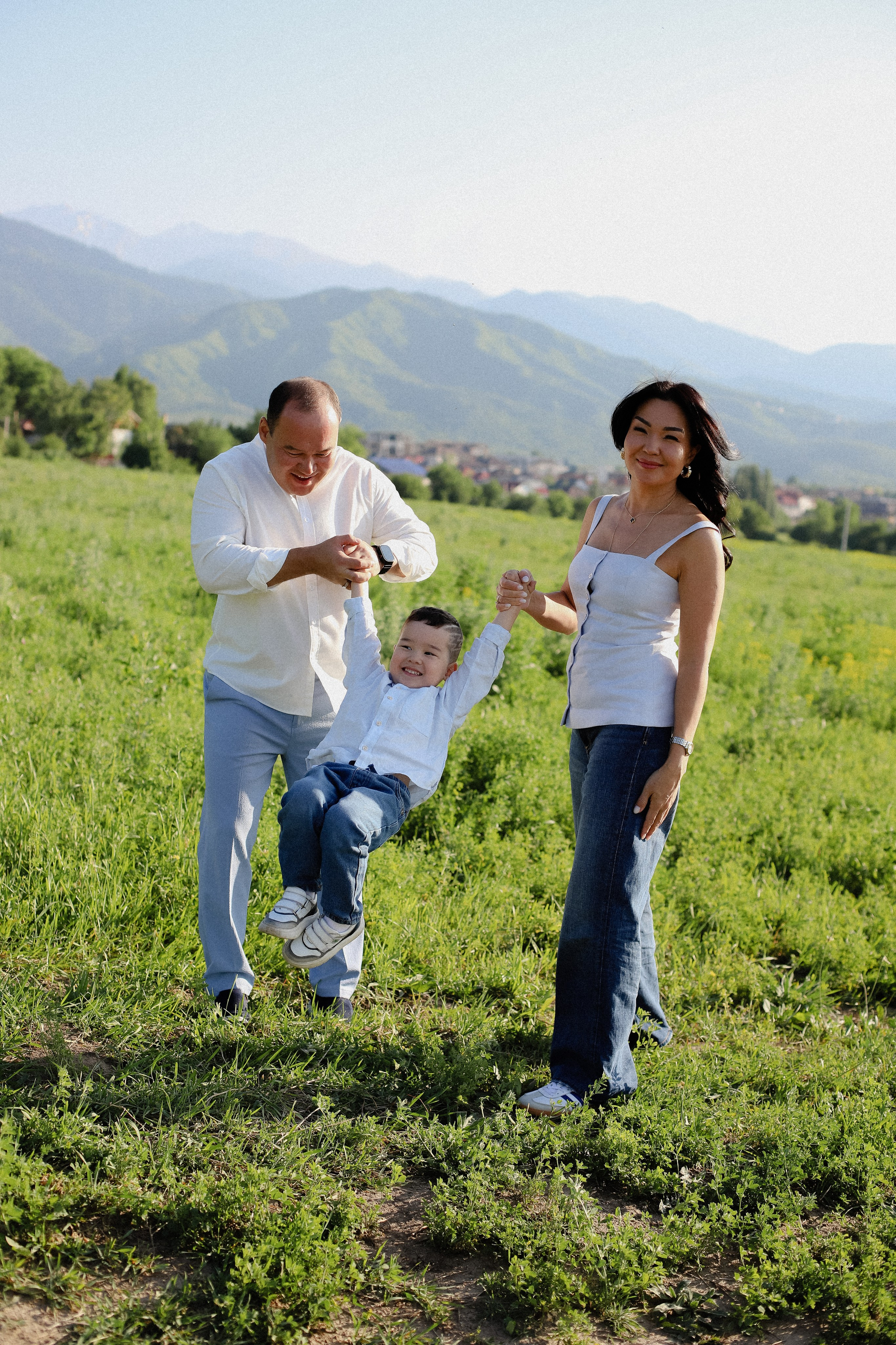 Поле на закате. Фотограф в Алматы и Москве Даша Пушкина