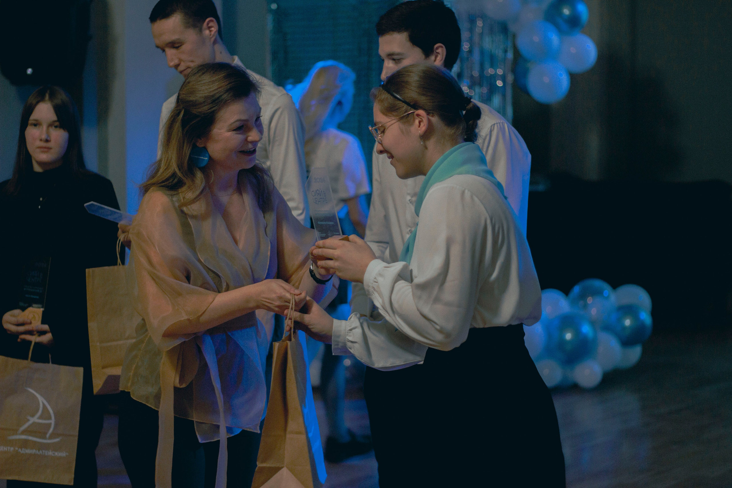 Новогодняя премия Молодёжного центра «Адмиралтейский». Репортажная и портретная фотосъёмка