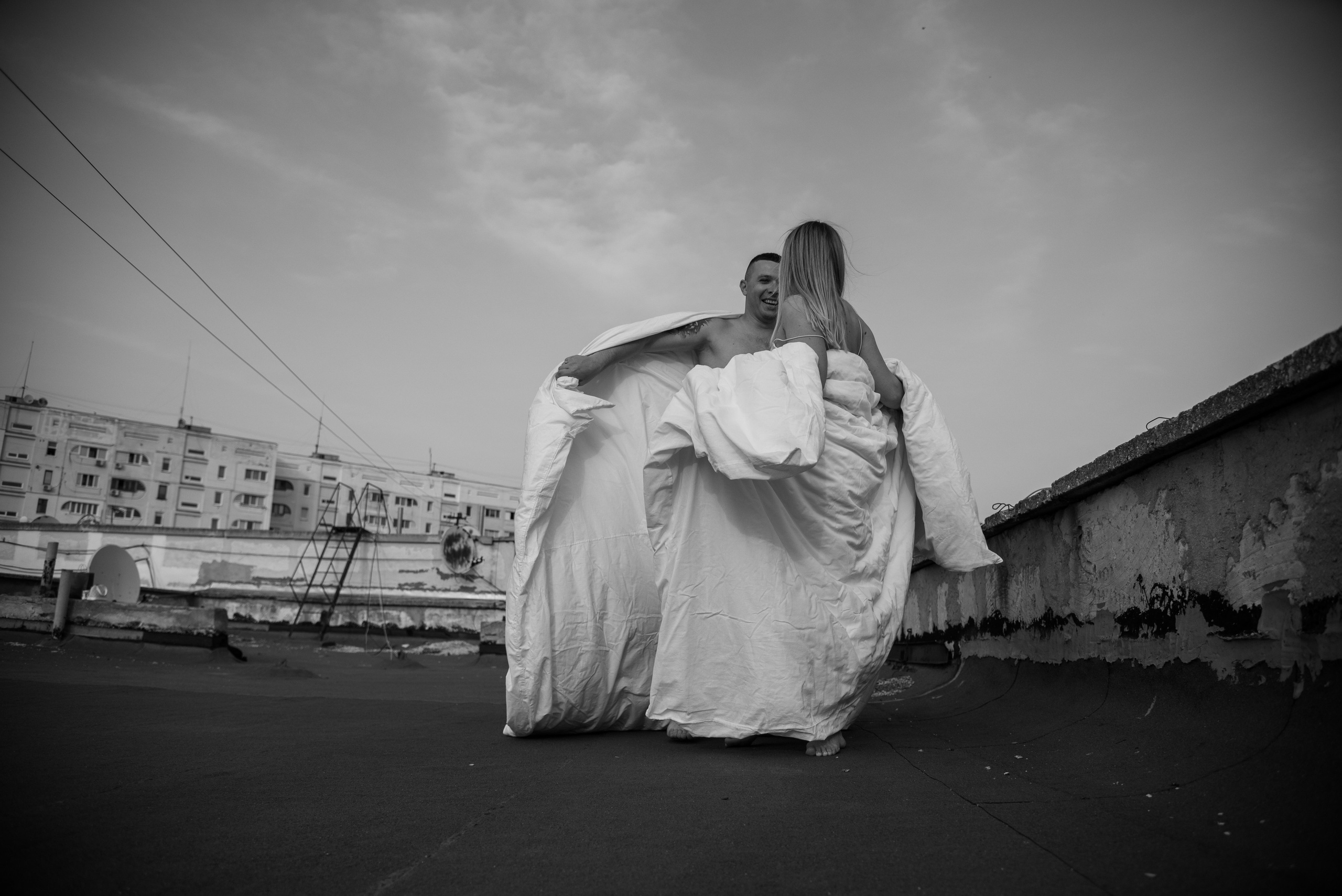 На крыше в одеялах. Свадебный фотограф Анна Хочева