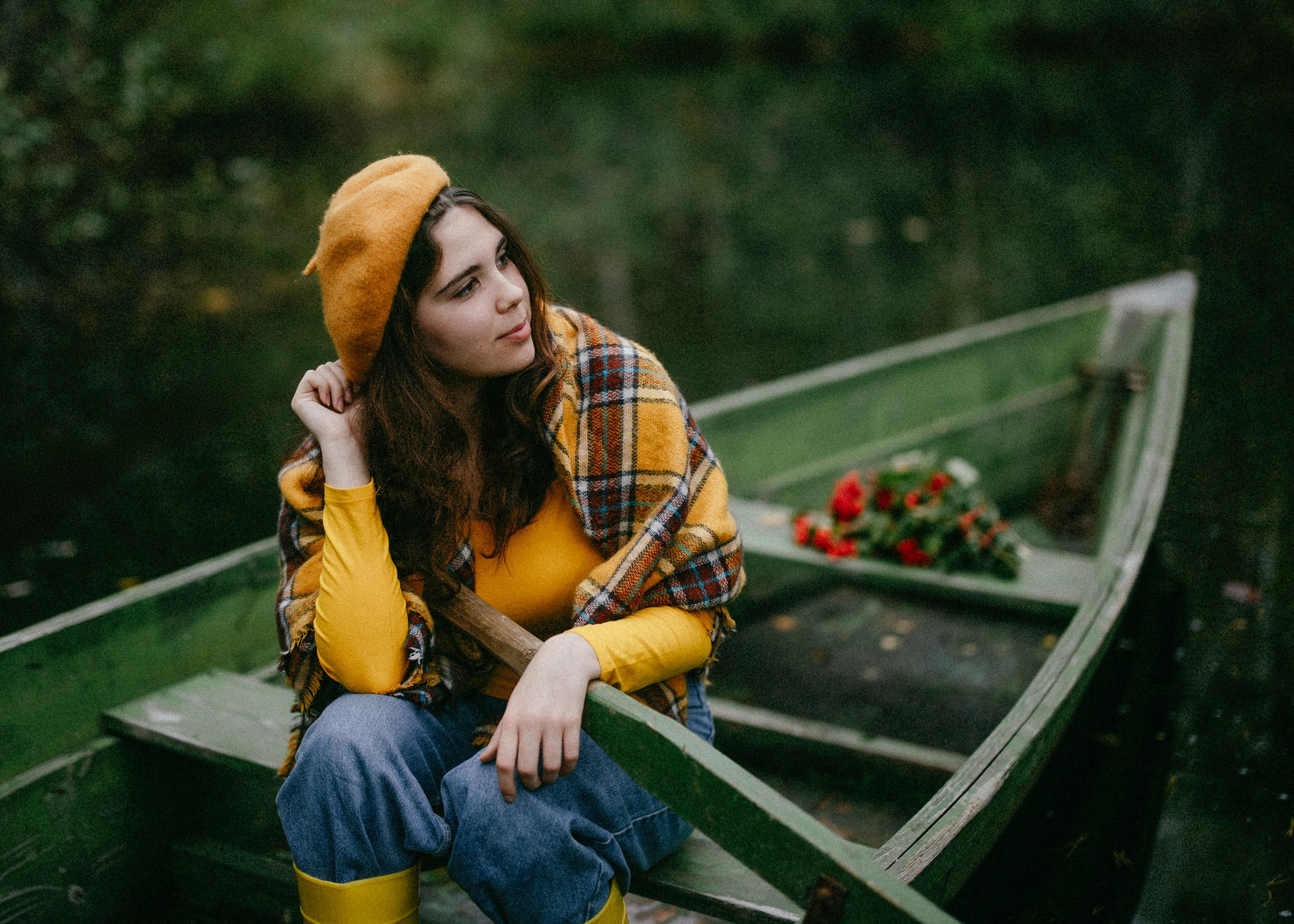 Лодка на Озере — природная локация для фотосессий в Зачарованном саду, Екатеринбург. Фотостудия «Зачарованный Сад» в 20 минутах от центра Екатеринбурга