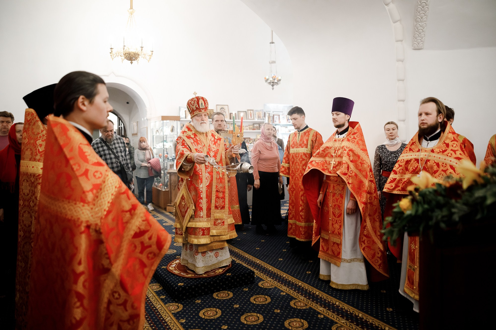 Служение митрополита Павла в среду Светлой седмицы. Храм апостола Иоанна Богослова под Вязом. Фотограф на венчание, крещение