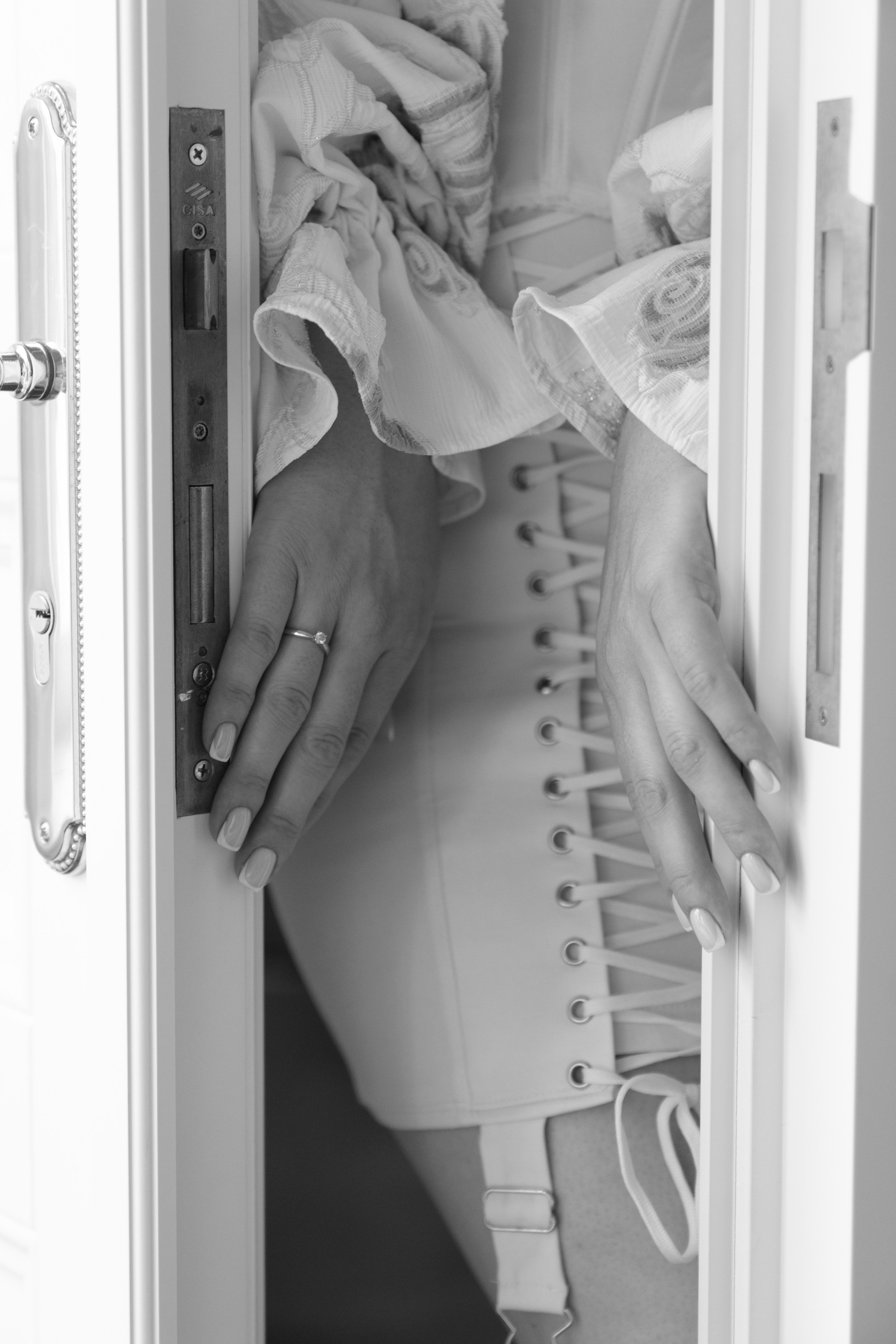 В сердечко. Свадебный фотограф Наташа Брифли